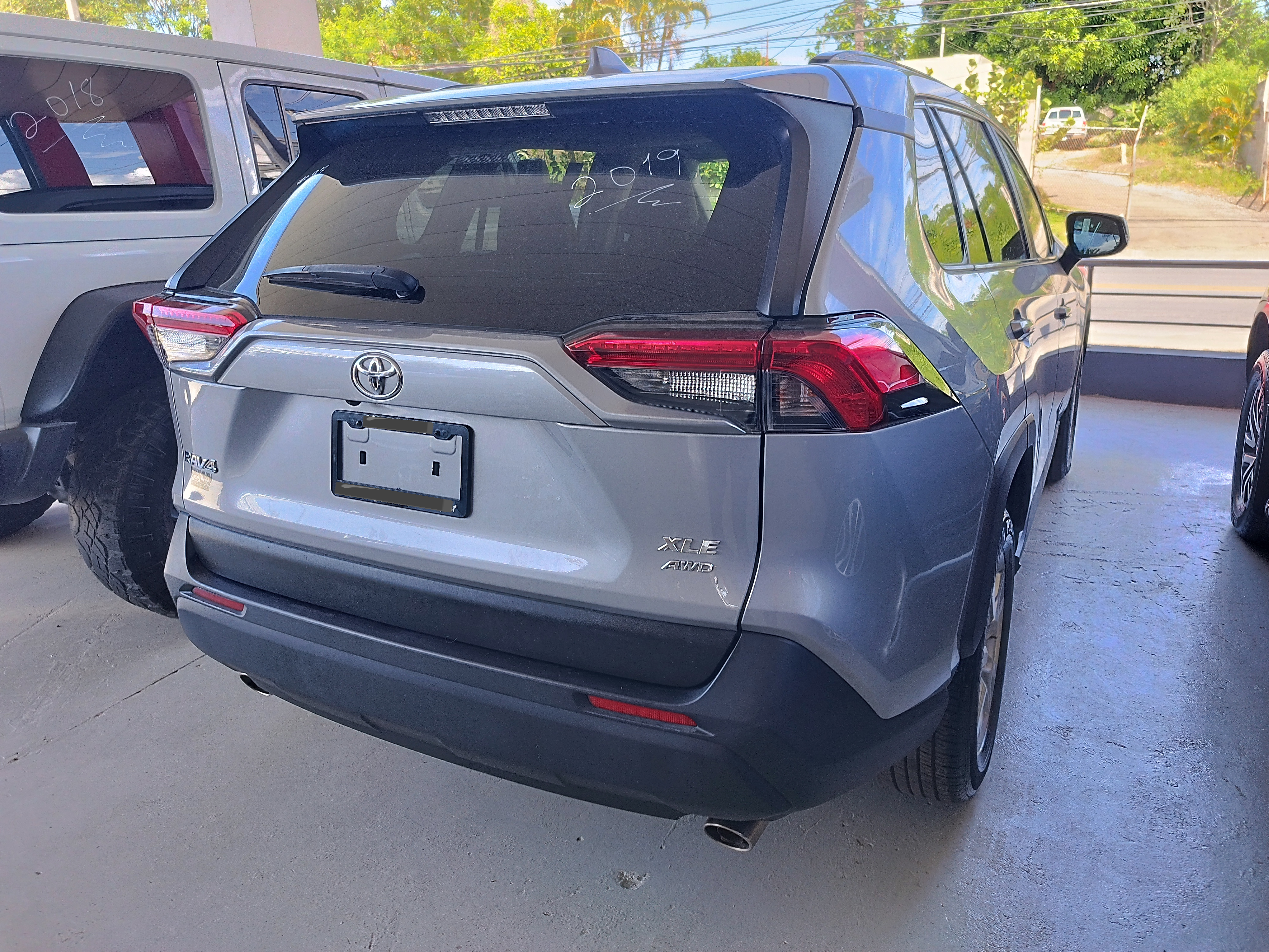 jeepetas y camionetas - 2019 Toyota Rav4 XLE 4x4  1