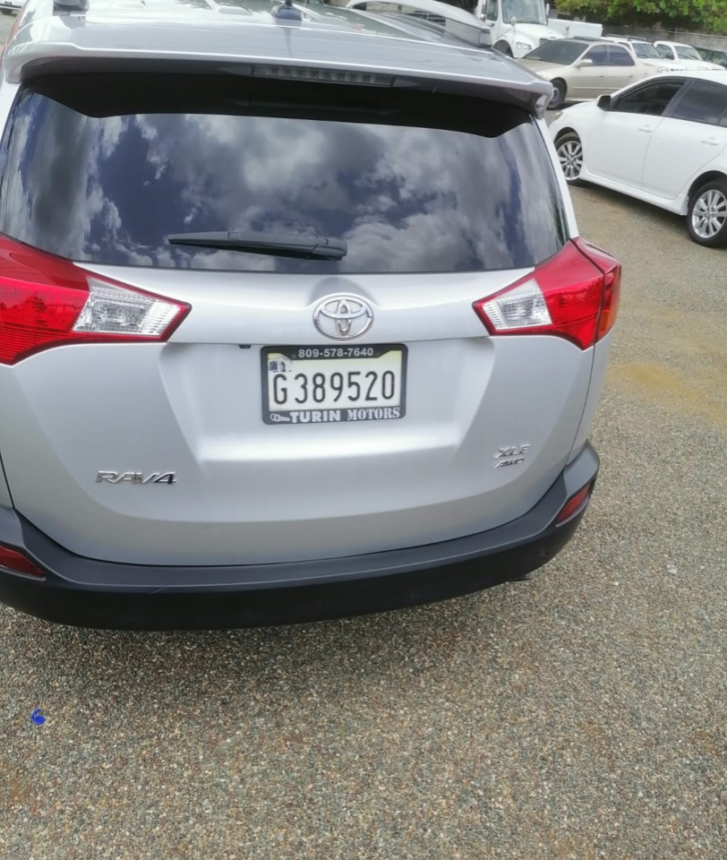 jeepetas y camionetas - Toyota rav4 2013 xle 2