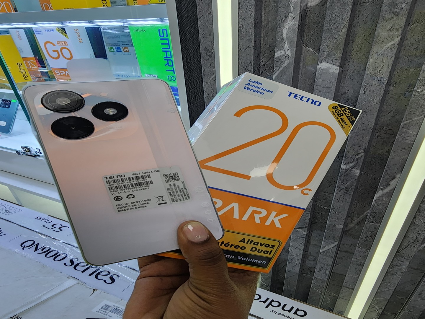 celulares y tabletas - TECNO SPARK 20C 256GB 0