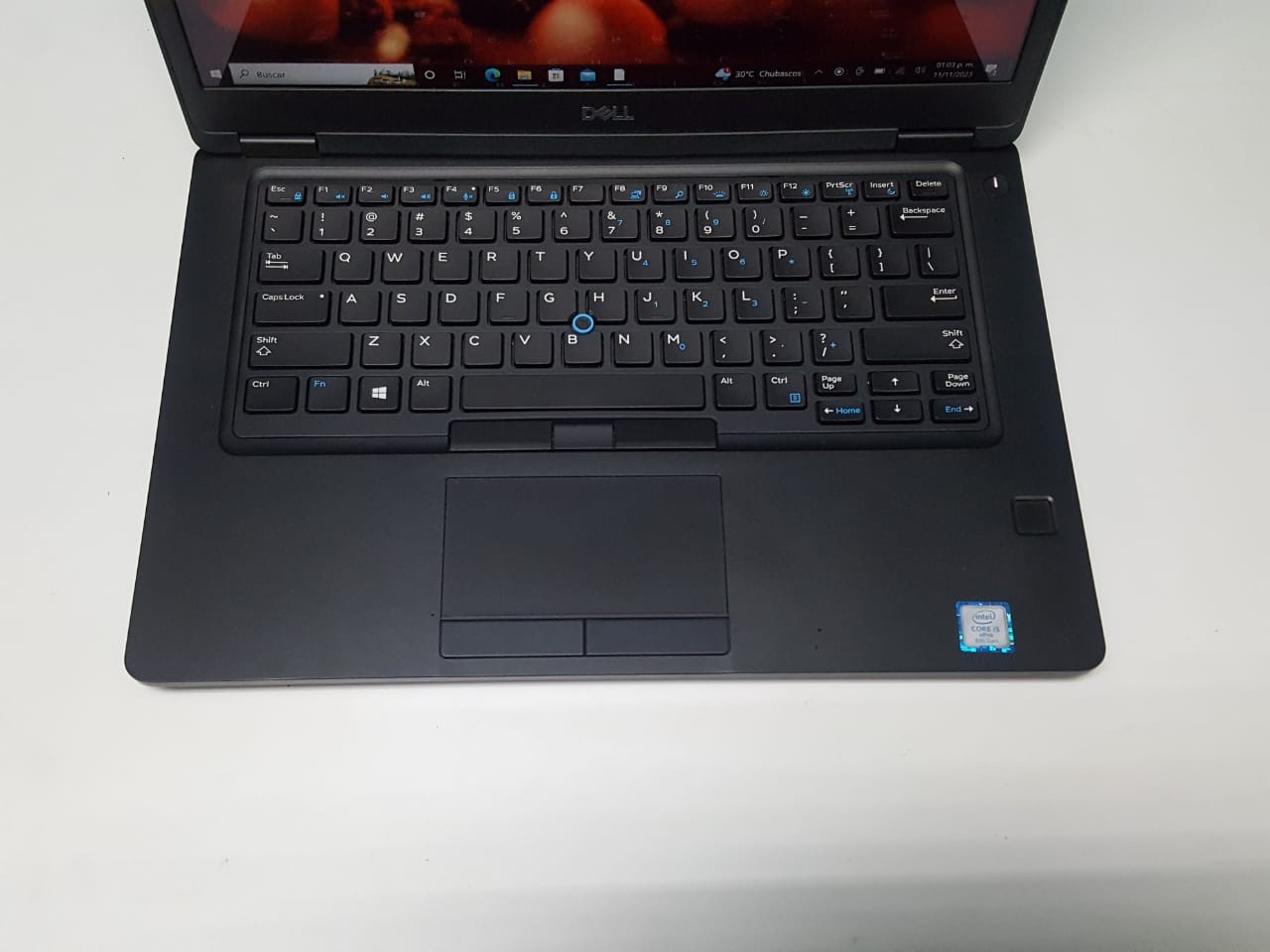 computadoras y laptops - Laptop, Dell Latitude 5490 NVIDIA (touch) / 8th Gen, Intel Core i5 / 8GB DDR4 /  9