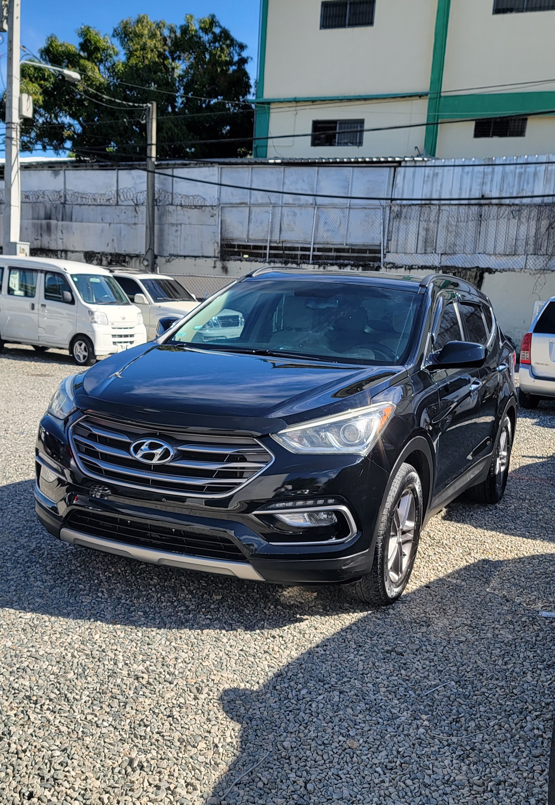 jeepetas y camionetas - HYUNDAI SANTA FE SPORT 2017 1