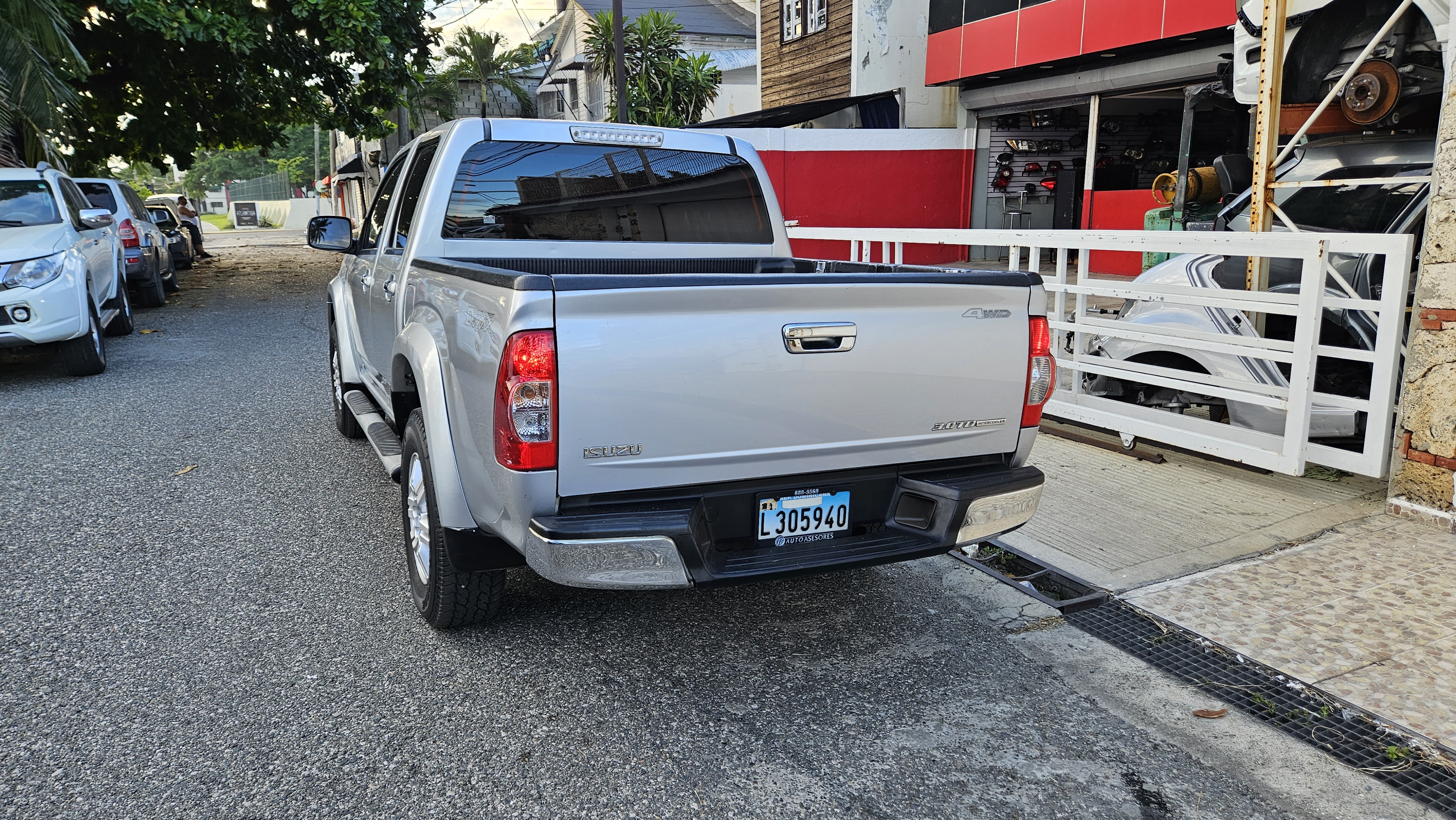 jeepetas y camionetas - Isuzu dmax 2012 full automatica 5