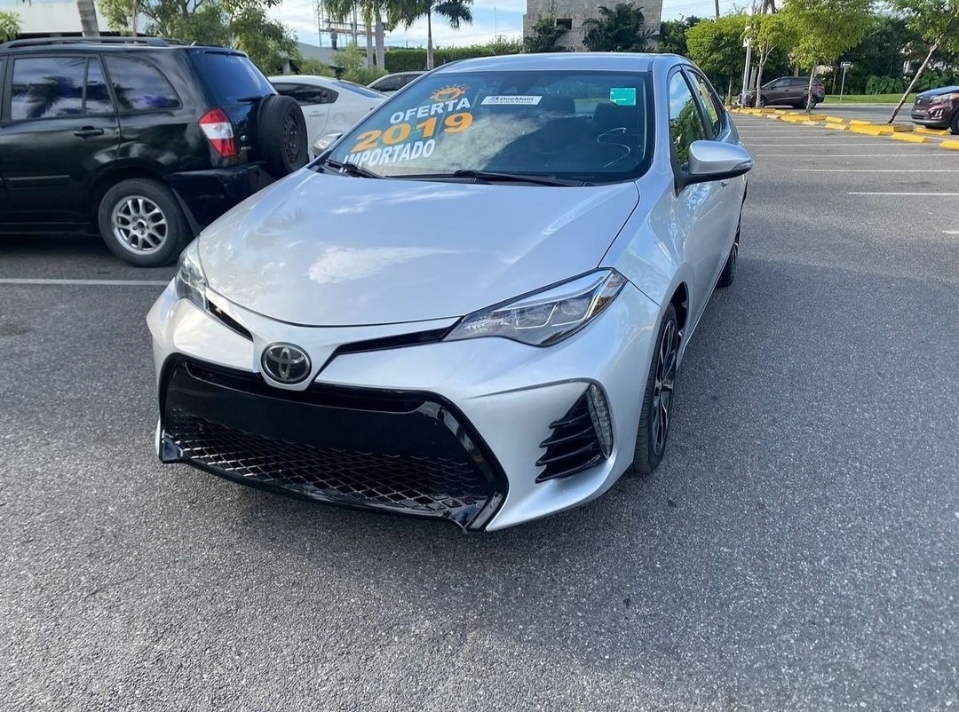 carros - 2019 Toyota Corolla SE  3