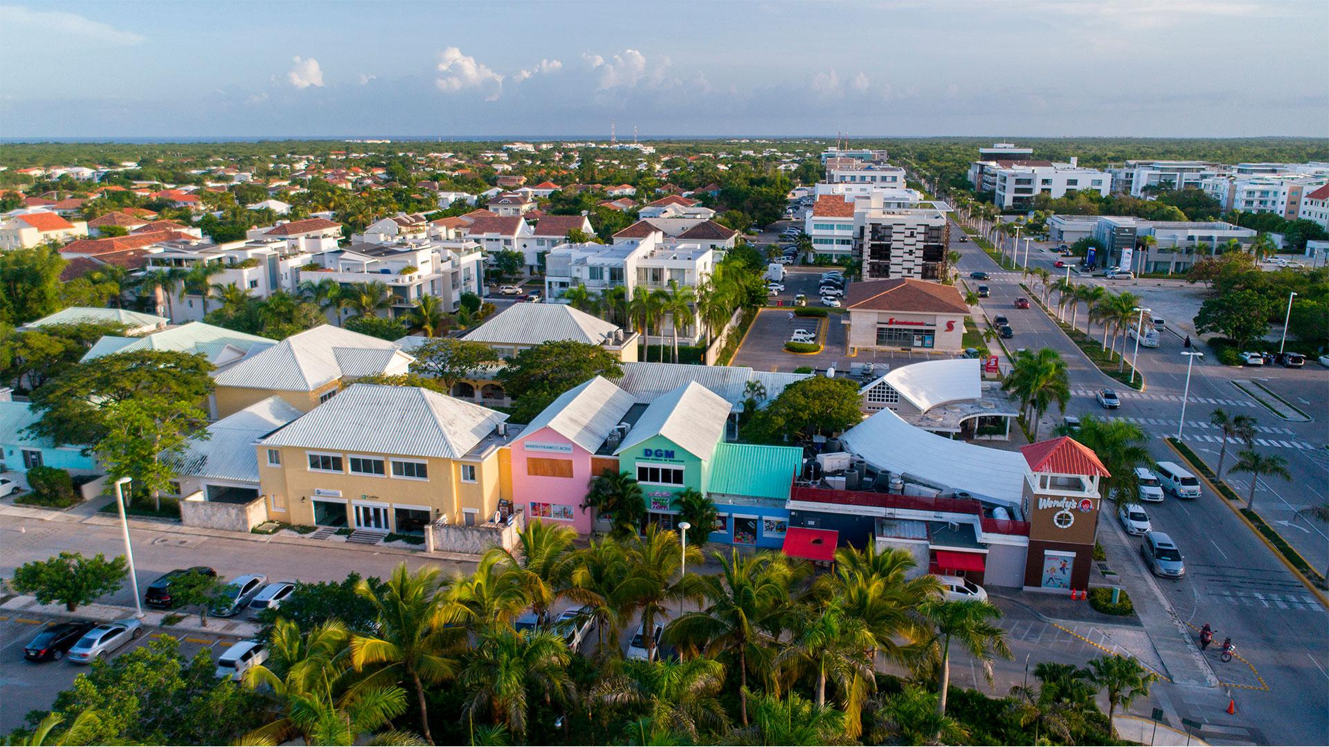 casas vacacionales y villas - Nueva Villa con Piscina 4 Habitaciones Punta Cana Village 1