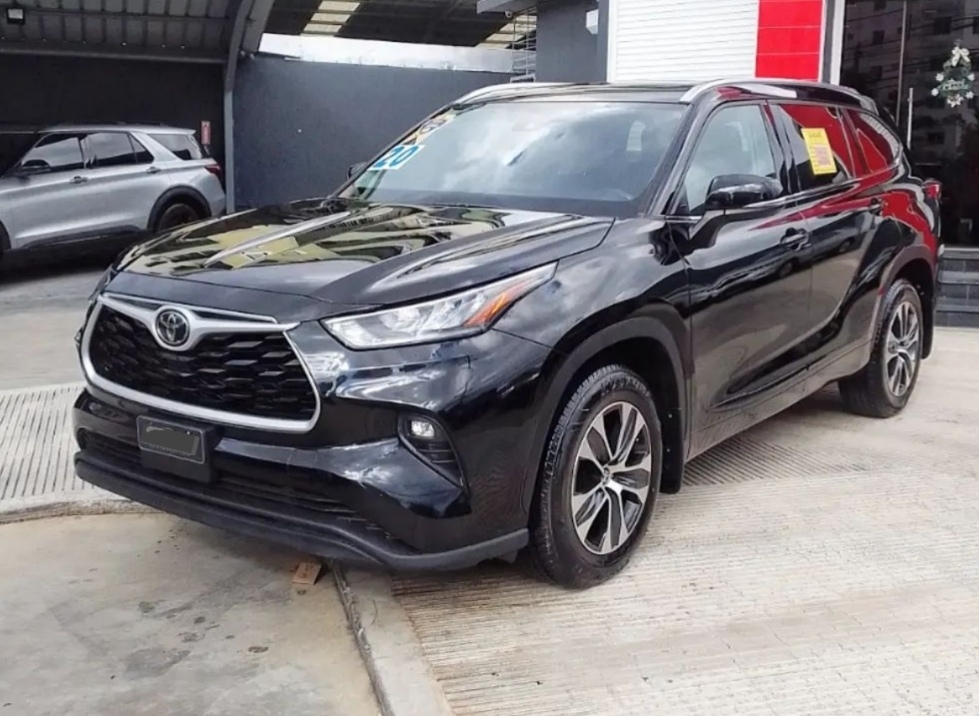 jeepetas y camionetas - 2020 Toyota Highlander XLE 4X4 4