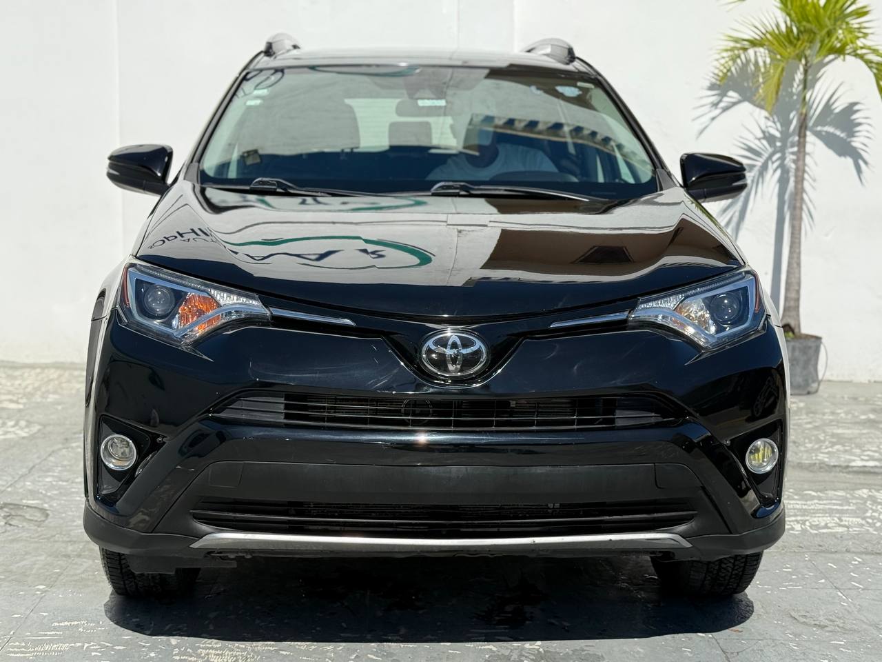 jeepetas y camionetas - TOYOTA RAV4 XLE 2018 4