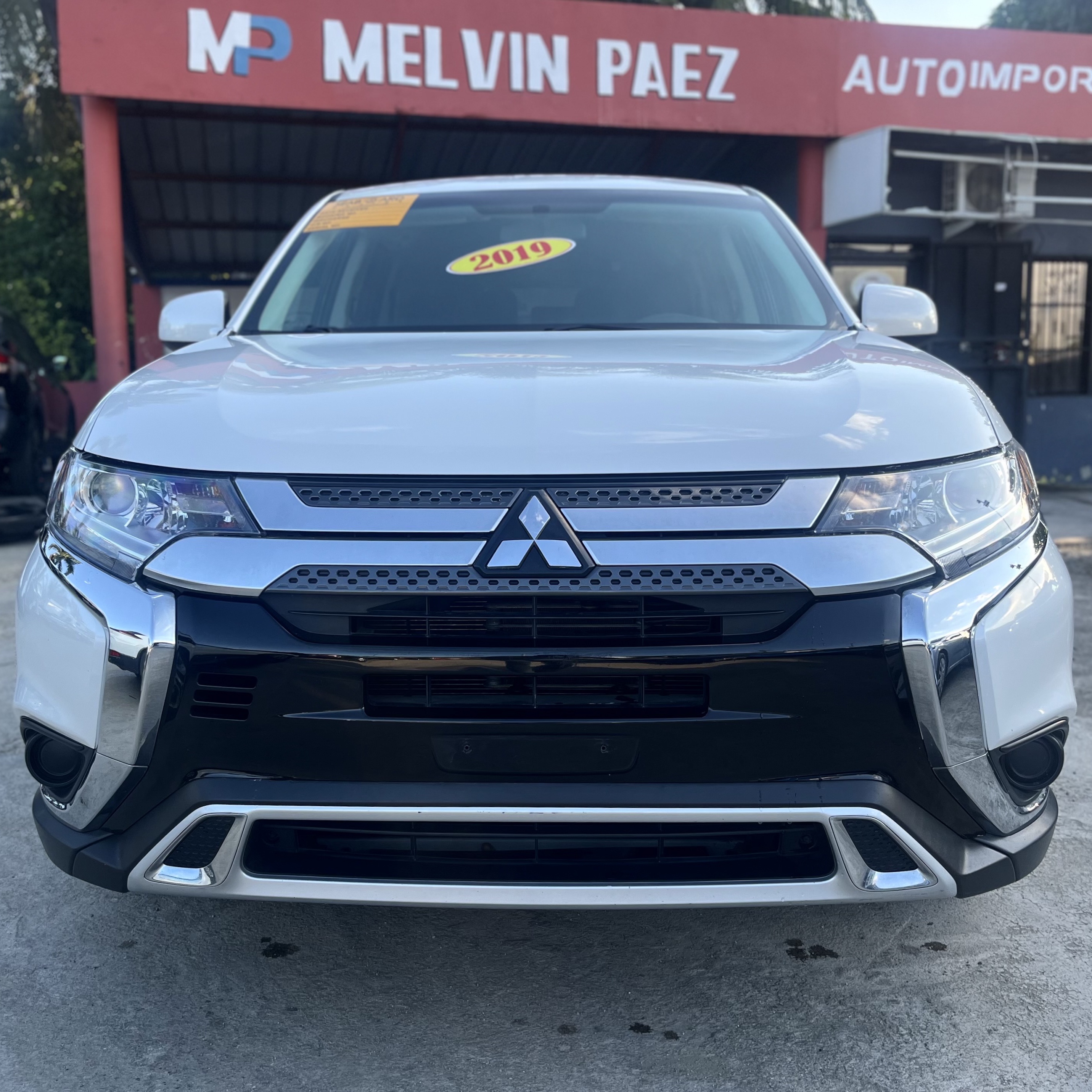 jeepetas y camionetas - Mitsubishi Outlander 2019
