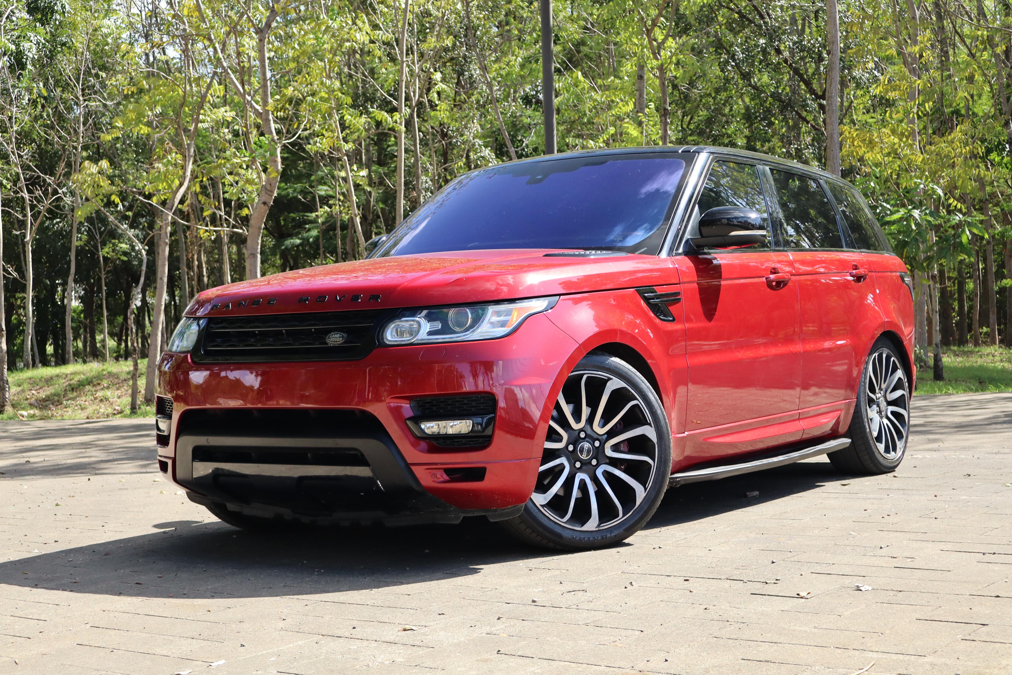 jeepetas y camionetas - Montate en esta super deportiva land rover sport HSE 2016 único dueño  2