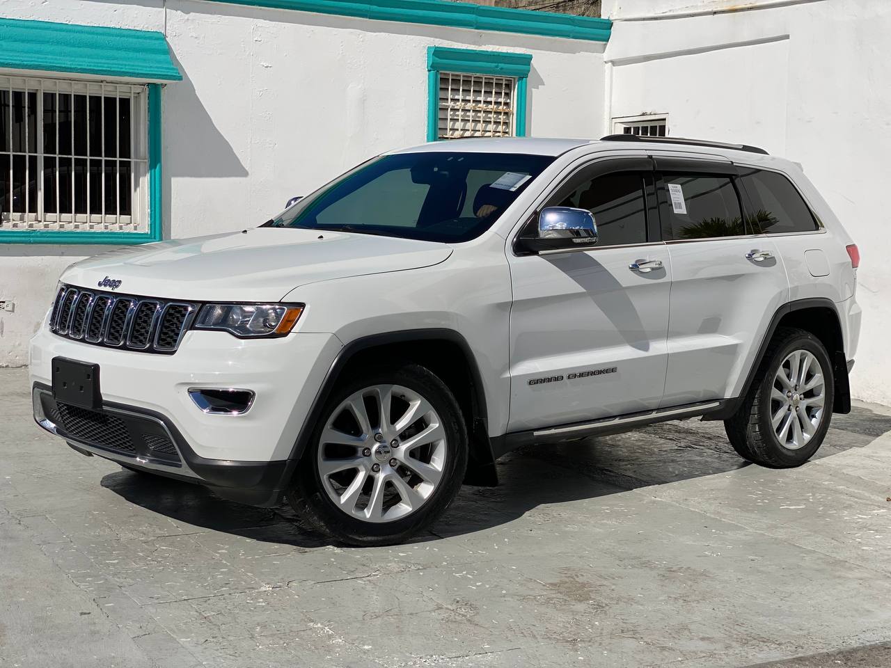 jeepetas y camionetas - JEEP GRAND CHEROKEE 4x4 2017 7