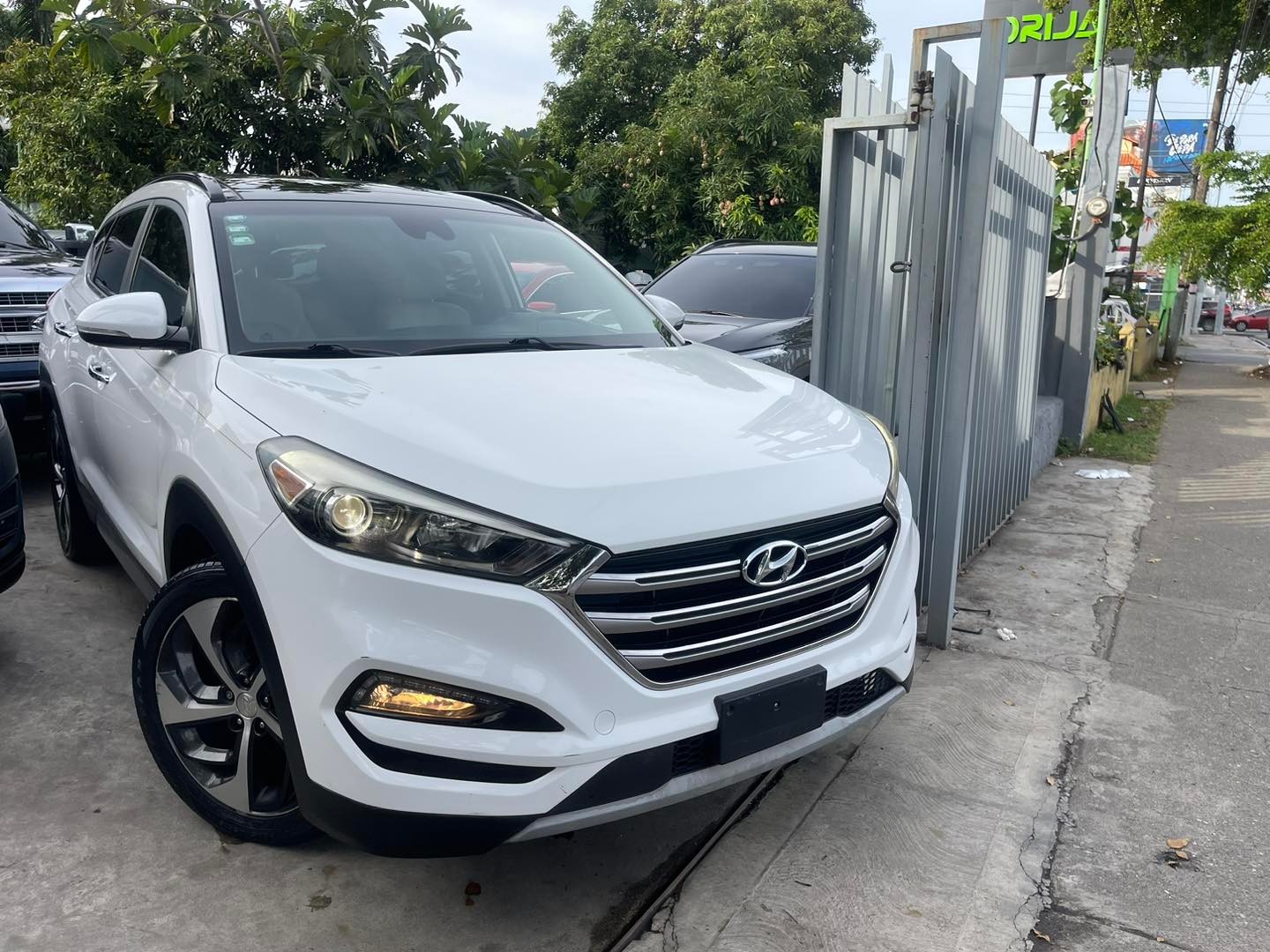 jeepetas y camionetas - HYUNDAI TUCSON LIMETED 2017