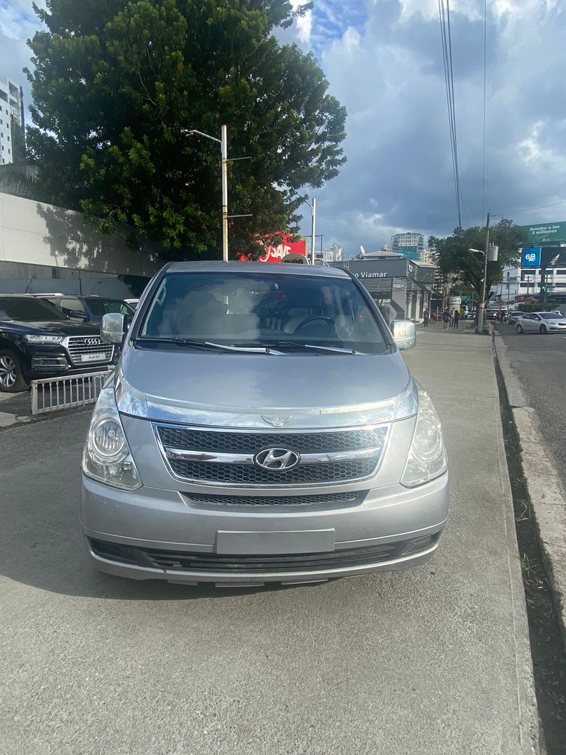 jeepetas y camionetas - HYUNDAI H1 2013 0