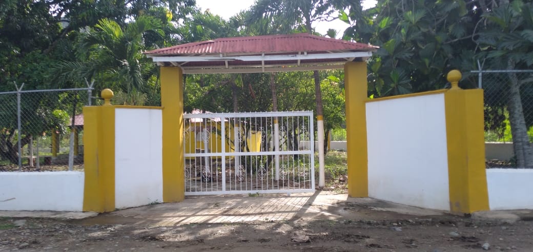 casas vacacionales y villas - VENDO FINCA ubicada en Rancho Nuevo
(Bonao) entrando por la Farcombrige
Dominica