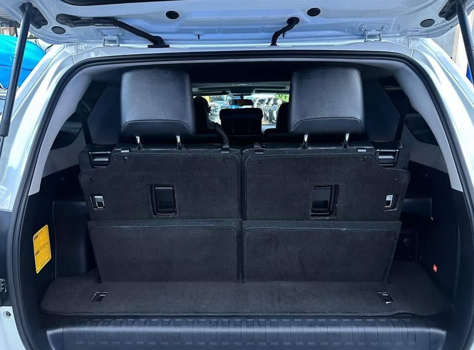 jeepetas y camionetas - 2019 Toyota 4Runner Nightshade tres fila de asientos Americana Clen Carfax. 8