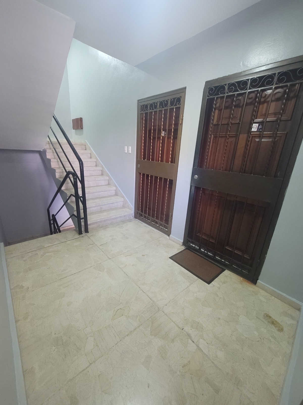 apartamentos - VENDO APTO BELLA VISTA, 117 MTS, 3 HAB, 1 PARQUEO, NO ASCENSOR ,US 130,000 DOL 7