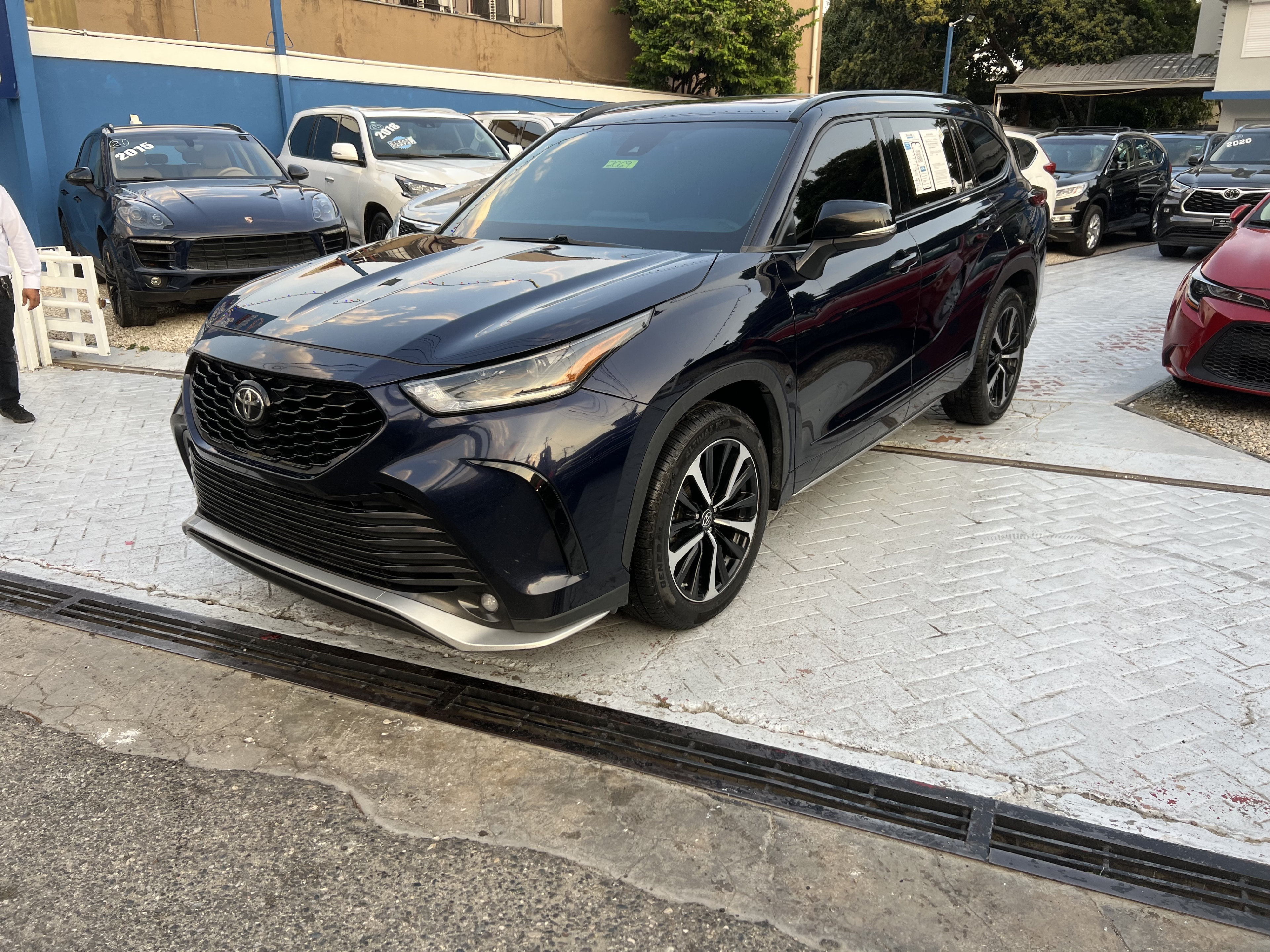 jeepetas y camionetas - Toyota Highlander 2021 XSE 2