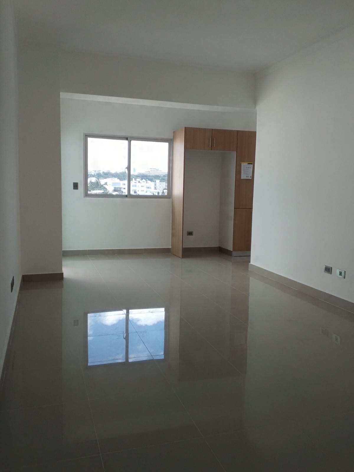 apartamentos - Vendo nuevo independencia dos hab piso 4 con terr  1