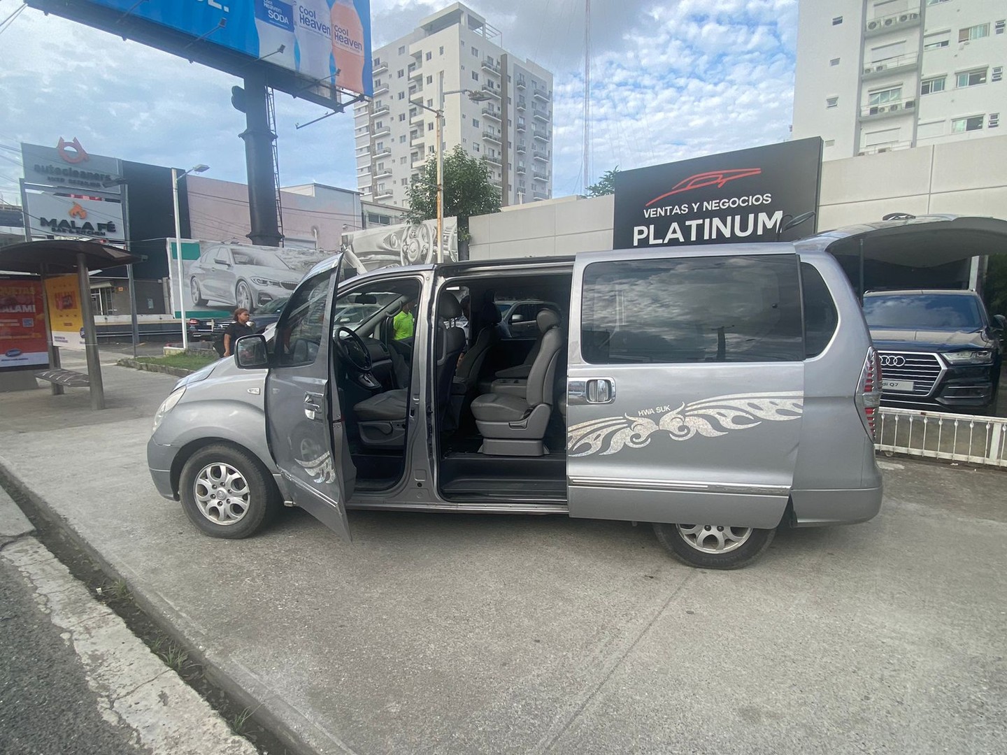 jeepetas y camionetas - HYUNDAI H1 2013 2