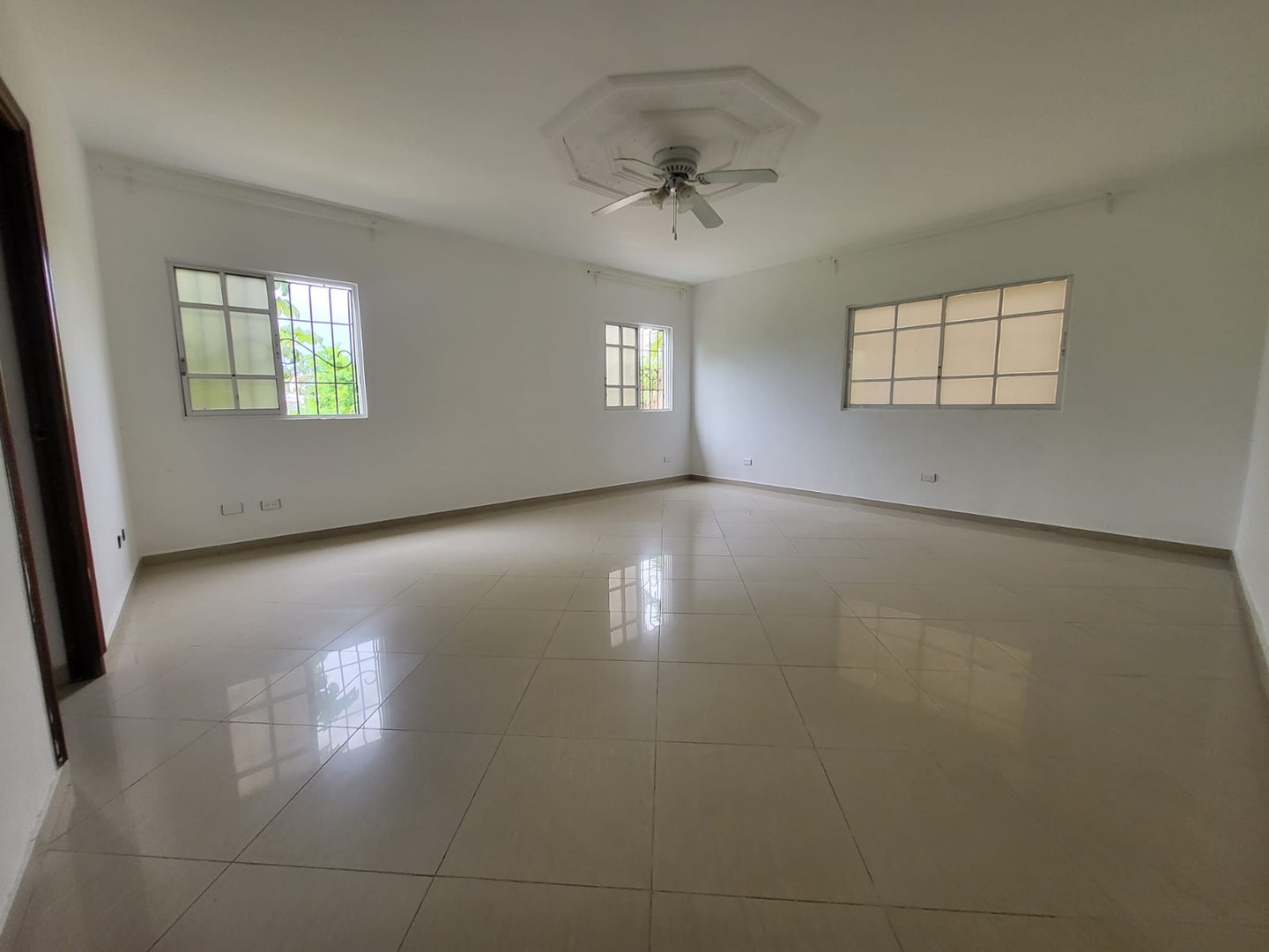 casas - Vendo Casa en arroyo hondo lll de 3 Niveles 2