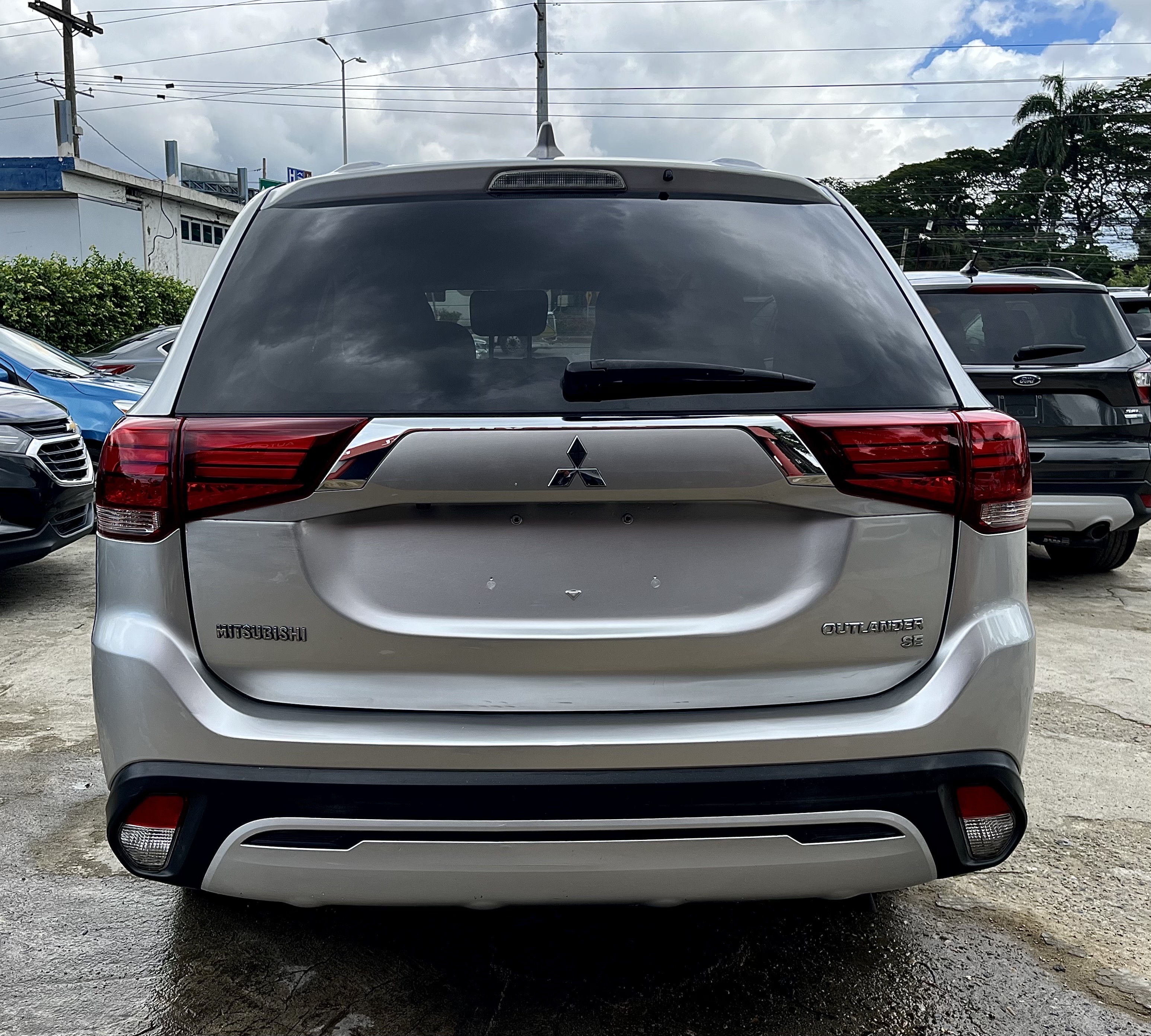 jeepetas y camionetas - Mitsubishi Outlander 2019 SE
 4