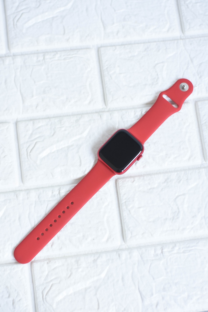 otros electronicos - Apple Watch Series 6 44mm red ( product) Usado RD$ 13,500 NEG