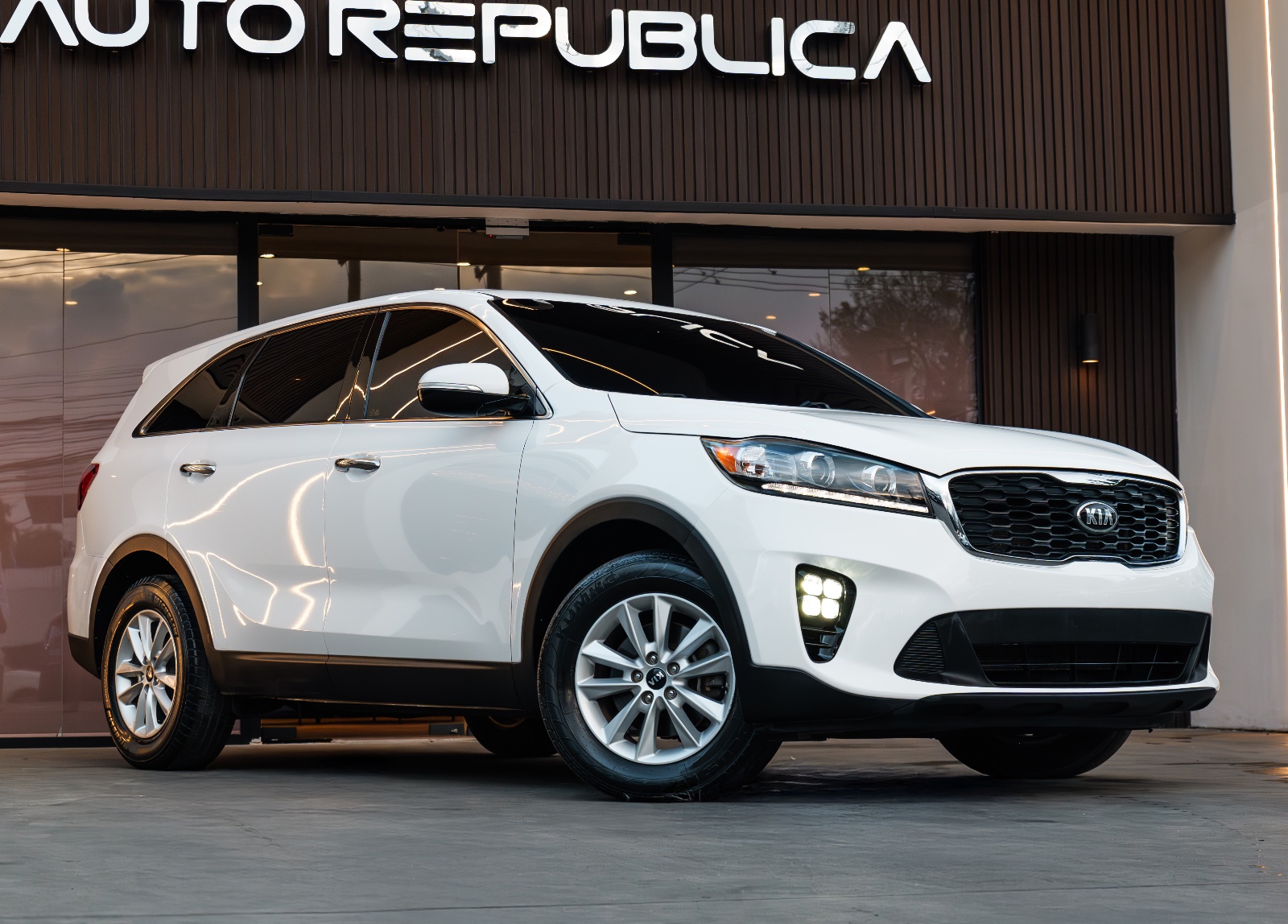 jeepetas y camionetas - kIA SORENTO LX AÑO 2020 1