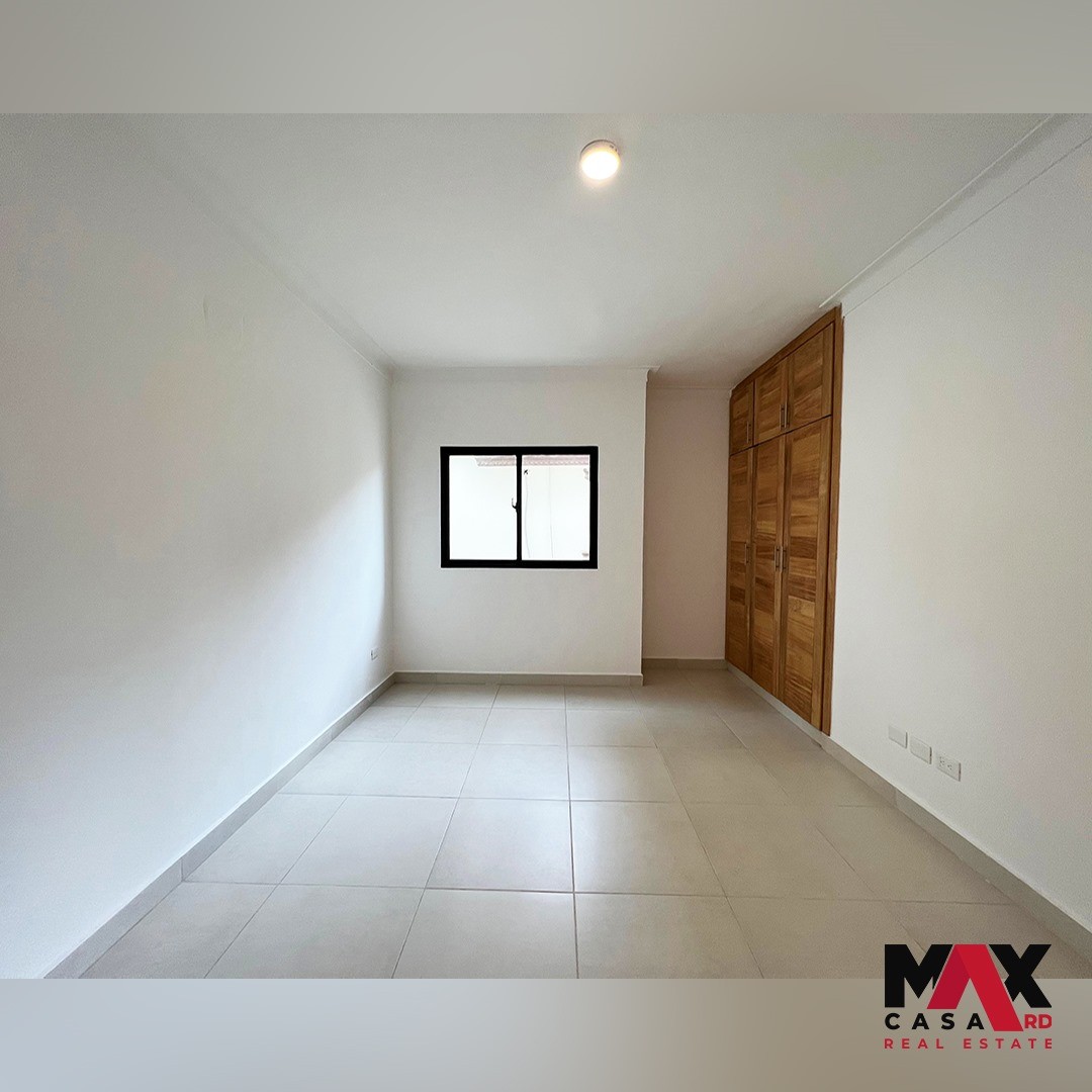 casas - CASA DE 3 NIVELES EN VENTA UBICADA E MIRADOR DEL ESTE, SANTO DOMINGO ESTE 6