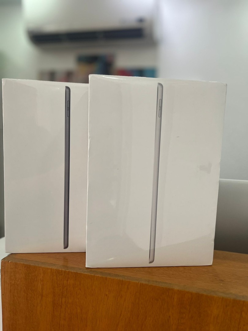 celulares y tabletas - iPad 9th Generation 64gb Wi-Fi  0