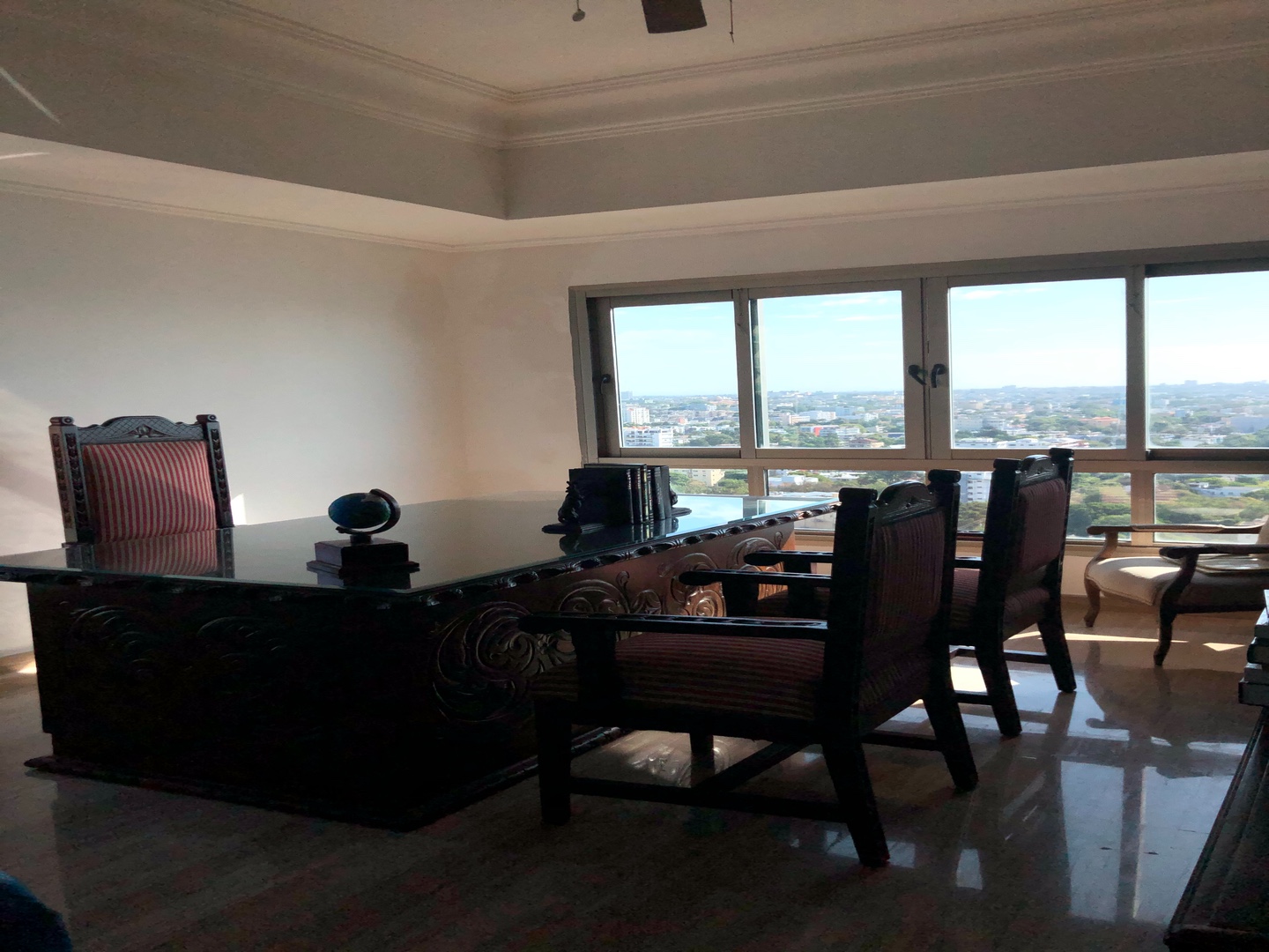 apartamentos - Vendo apto de oportunidad en malecón center  0