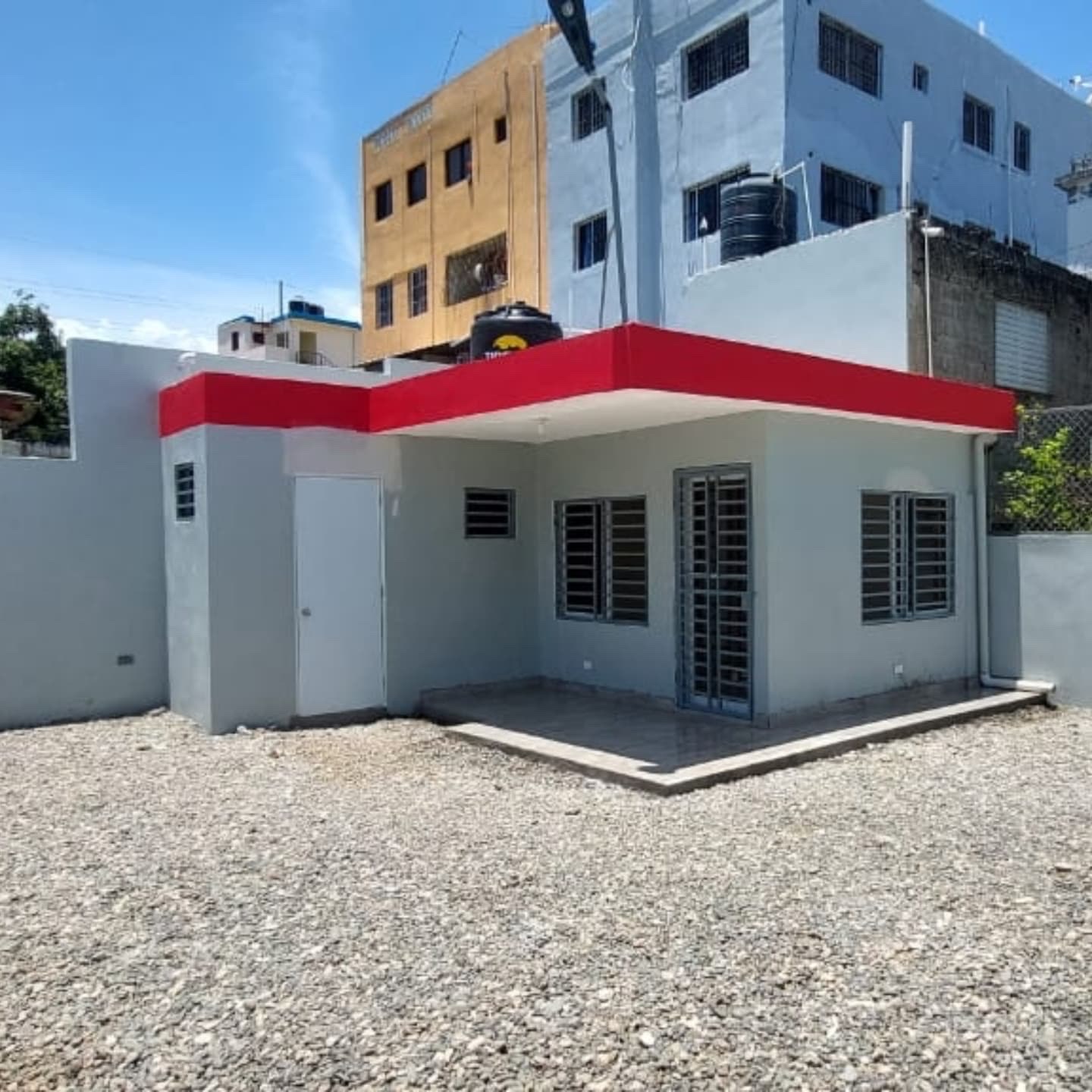 oficinas y locales comerciales - Alquilo Solar Comercial en Santo Domingo Distrito Nacional  1