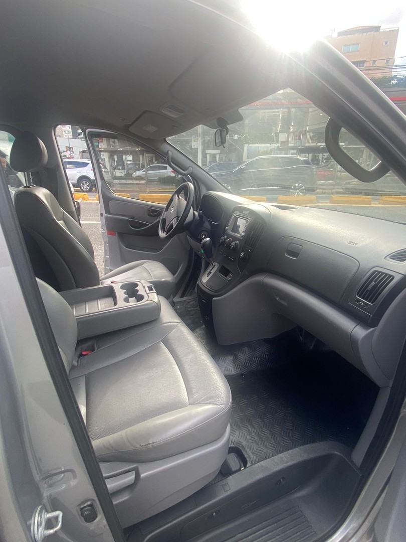 jeepetas y camionetas - HYUNDAI H1 2013 3