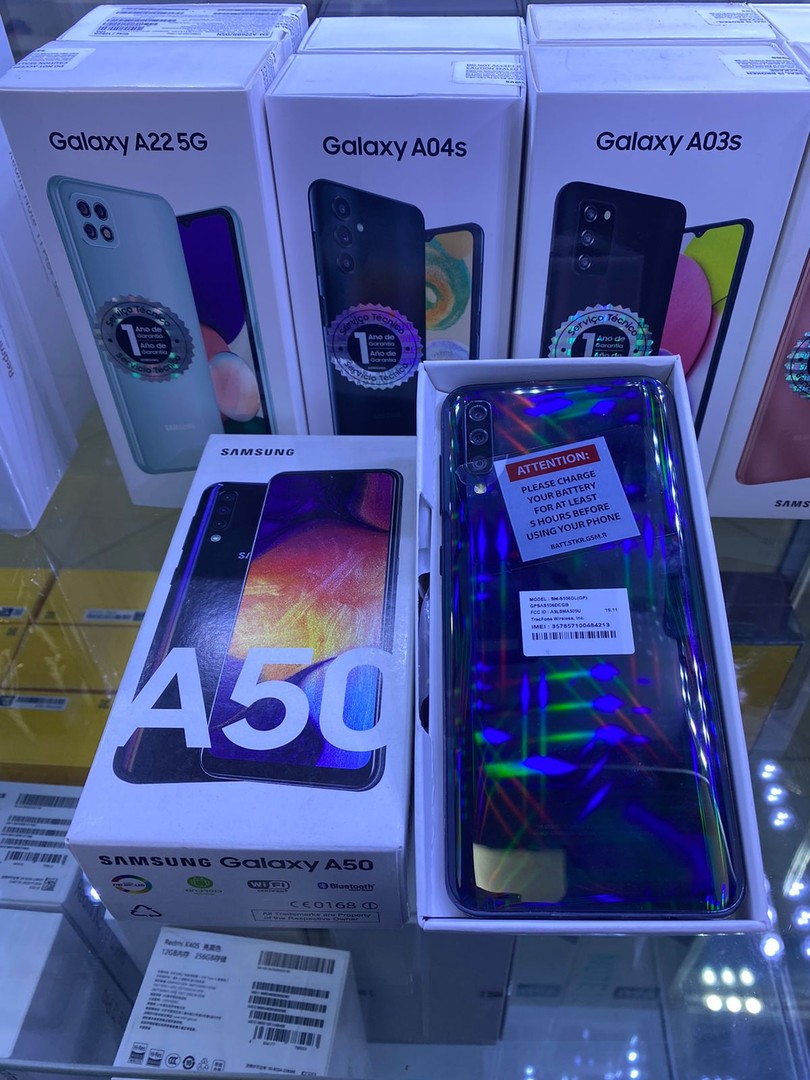 celulares y tabletas - Samsung Galaxy A50 64GB 6 RAM  0