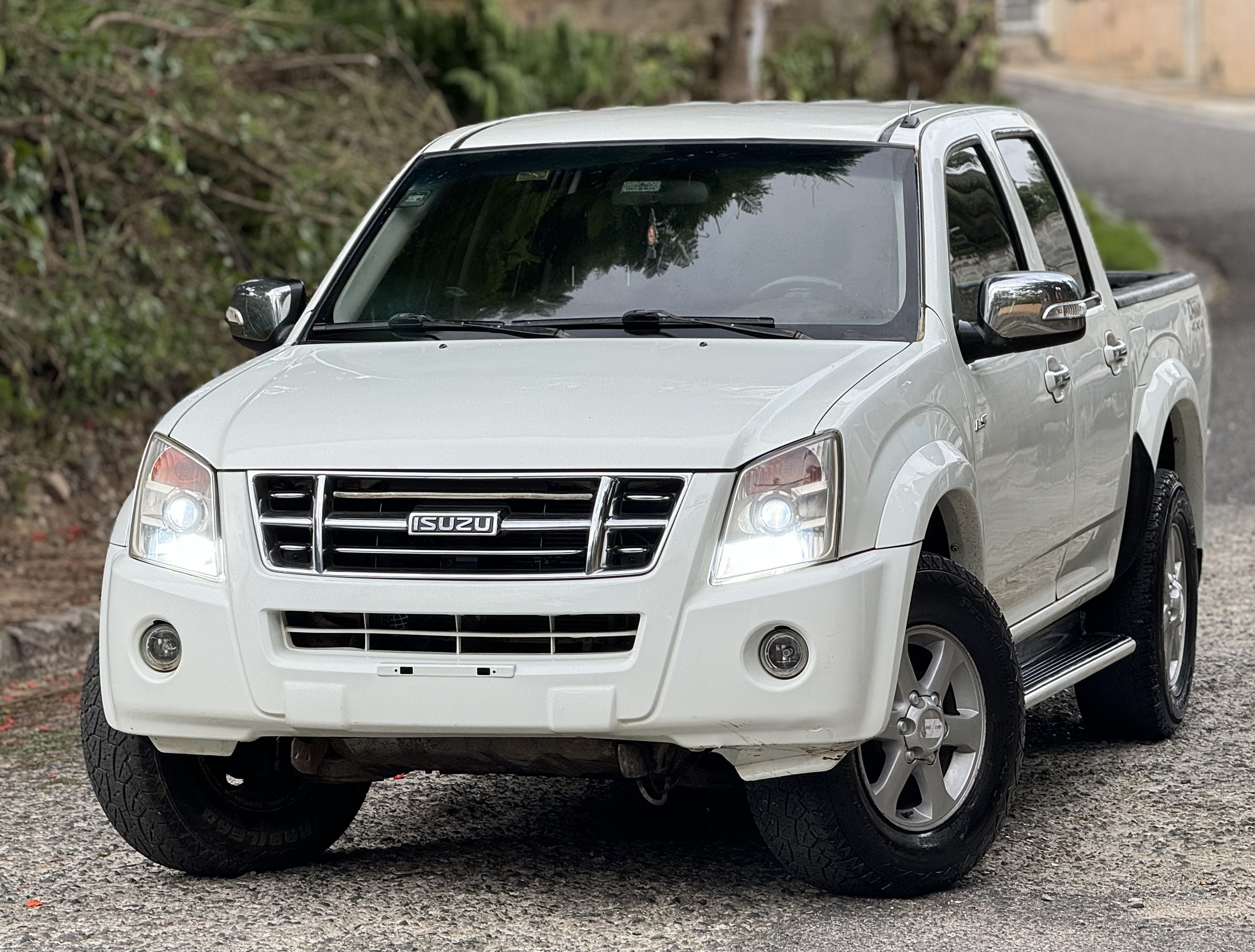 jeepetas y camionetas - Isuzu Dmax 2007  Diesel mecánica  4x4 Doble cabina