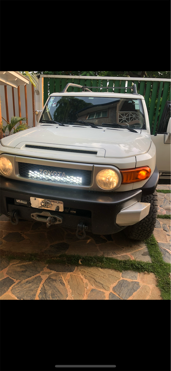 jeepetas y camionetas - Se vende FJ cruiser.      28,8000 4