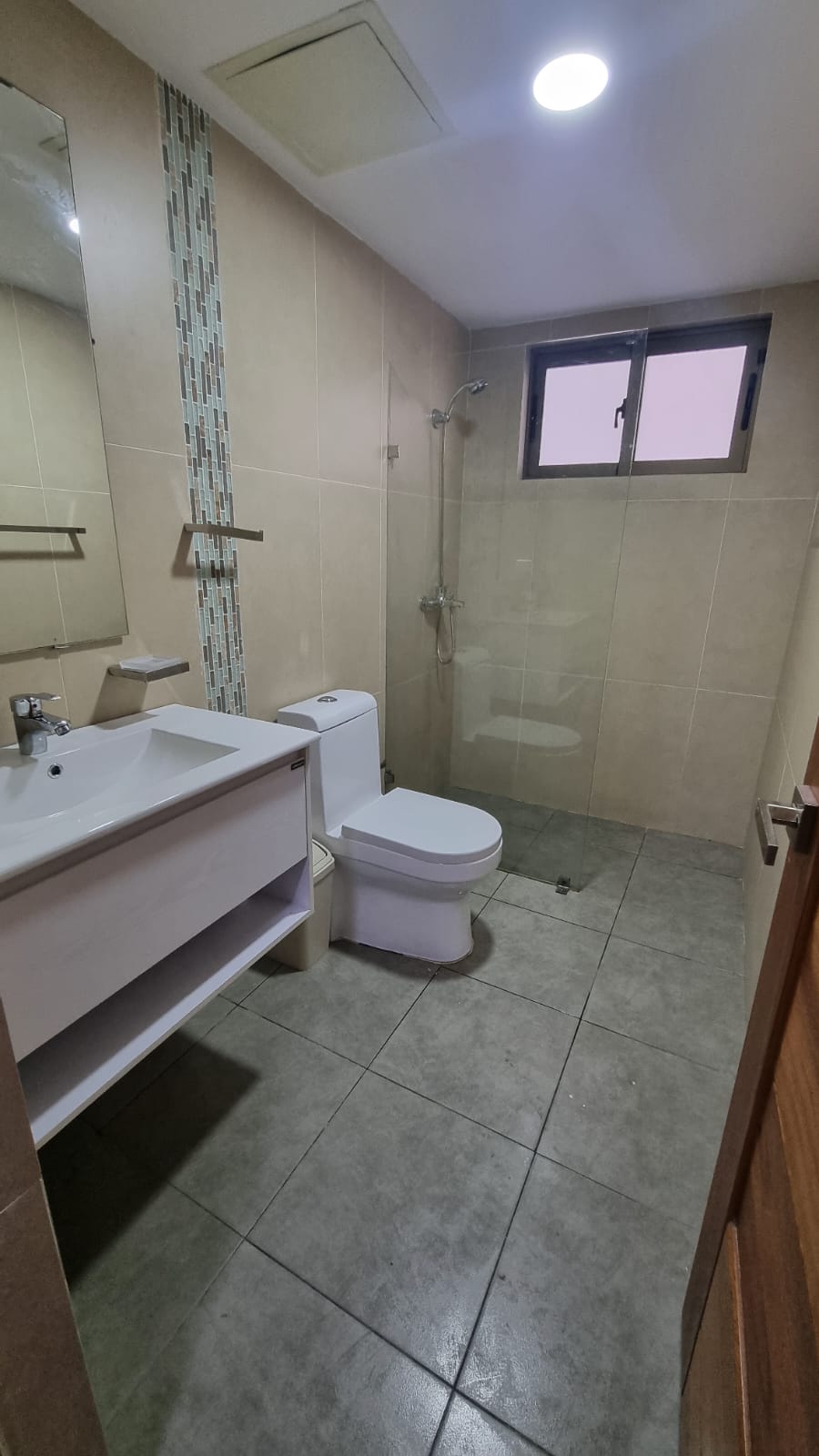 apartamentos - Rento Apartamento Amueblado En Piantini Sin Interm 5