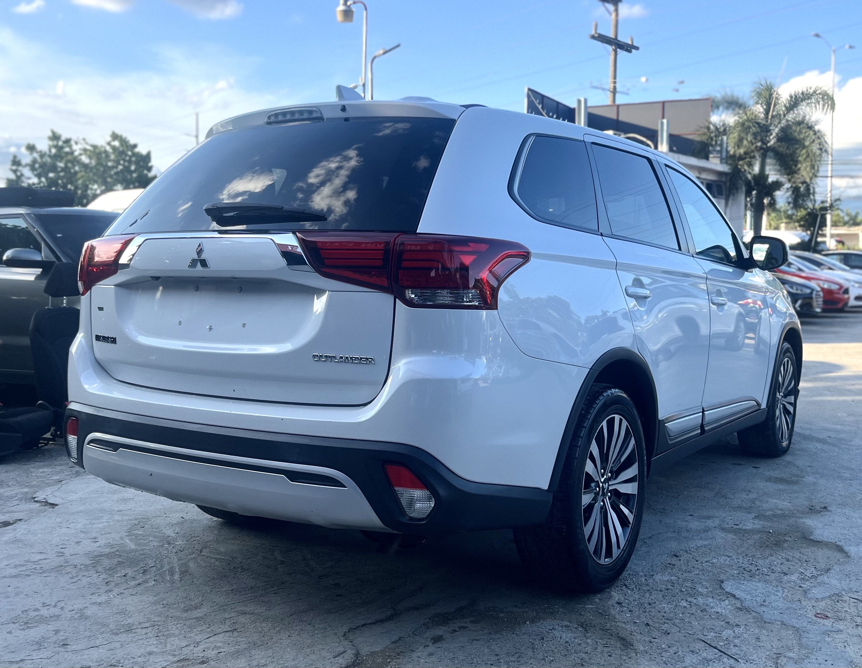 jeepetas y camionetas - Mitsubishi Outlander 2019
 4