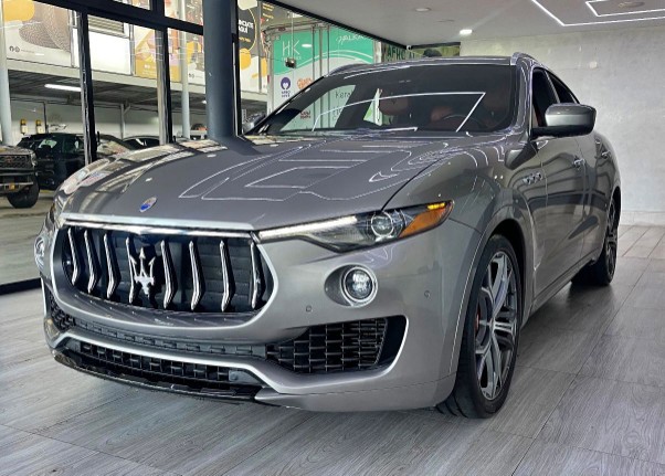 jeepetas y camionetas - Maserati Levanté SQ4 2018 nuevaaaaa 1