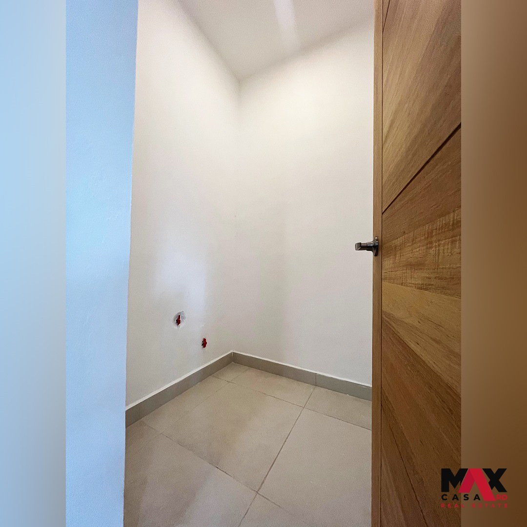 casas - CASA DE 3 NIVELES EN VENTA UBICADA E MIRADOR DEL ESTE, SANTO DOMINGO ESTE 7