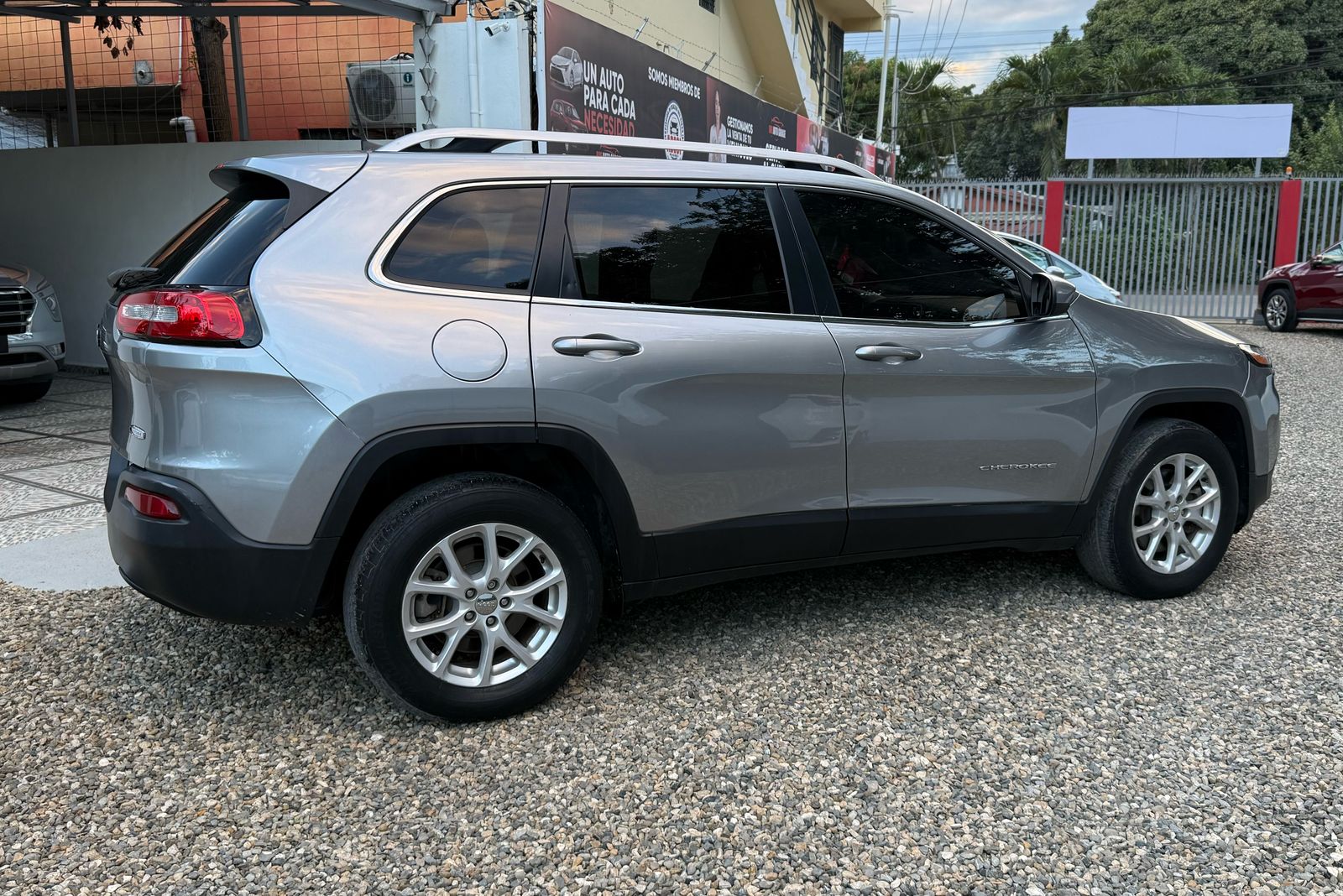 jeepetas y camionetas - jeep latitude 2017 2