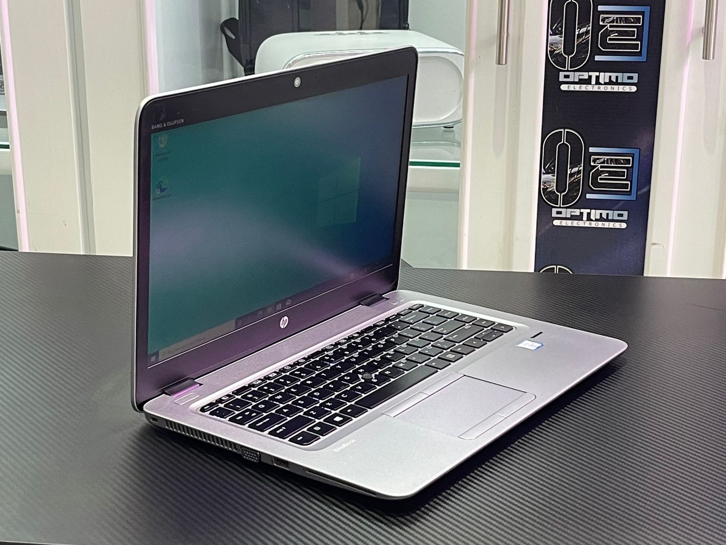computadoras y laptops - HP EliteBook 14 Pulgadas i7 6Ta generacion 8 GB Ram 256GB SSD 3