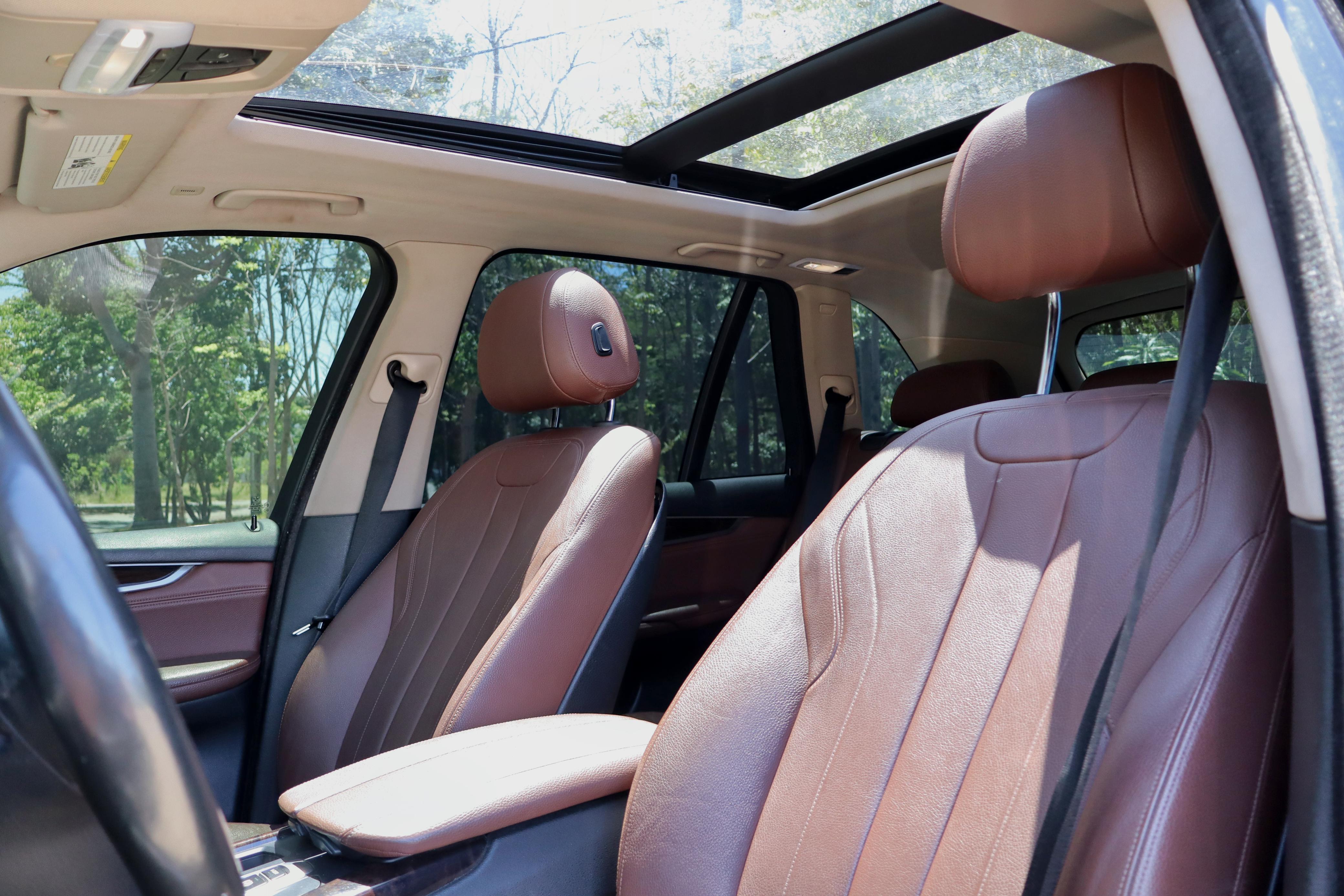 jeepetas y camionetas - Montate en esta impecable BMW X5 2016 excelente condiciones  7