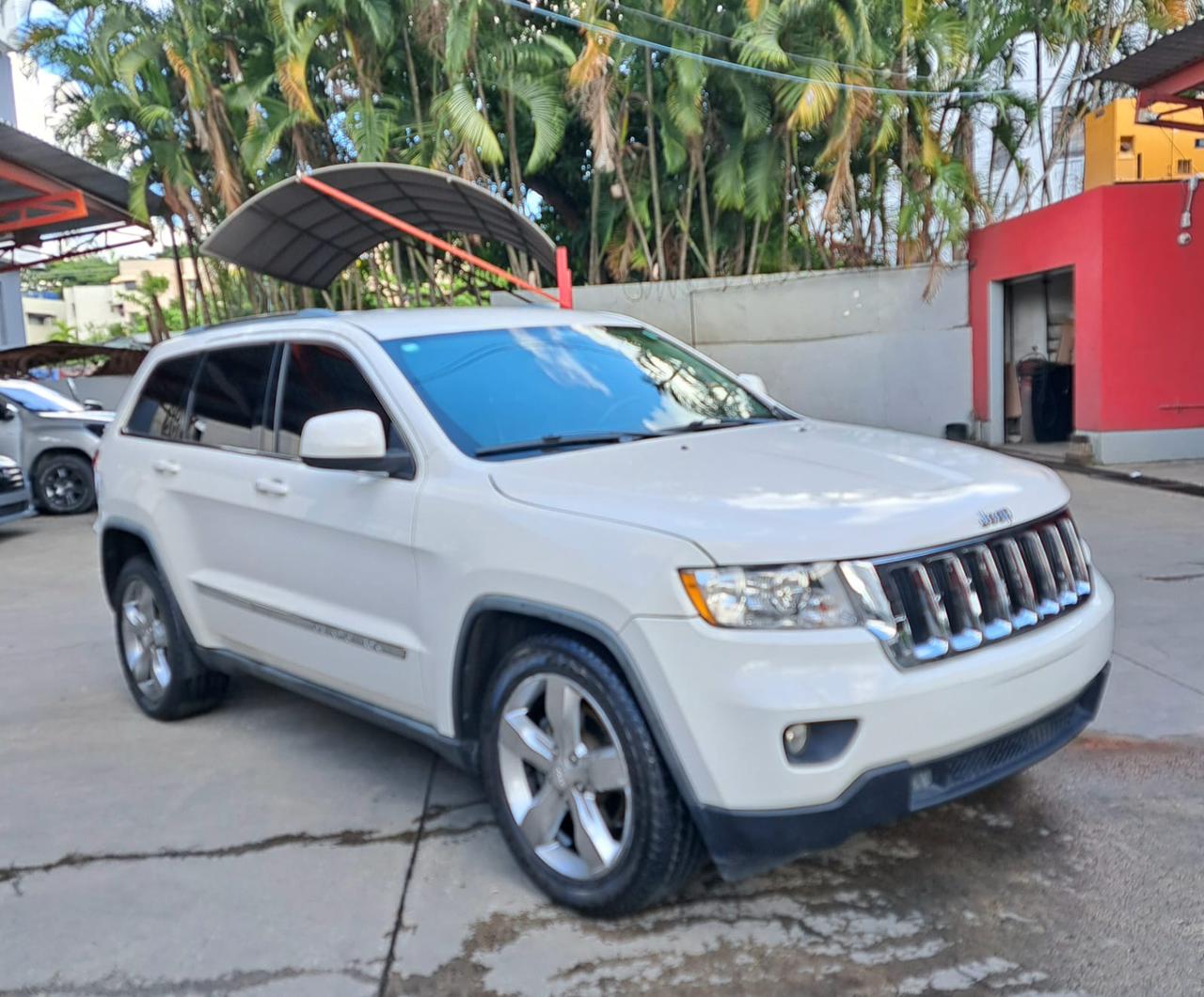 jeepetas y camionetas - jeep grand cherokee laredo 2012 4