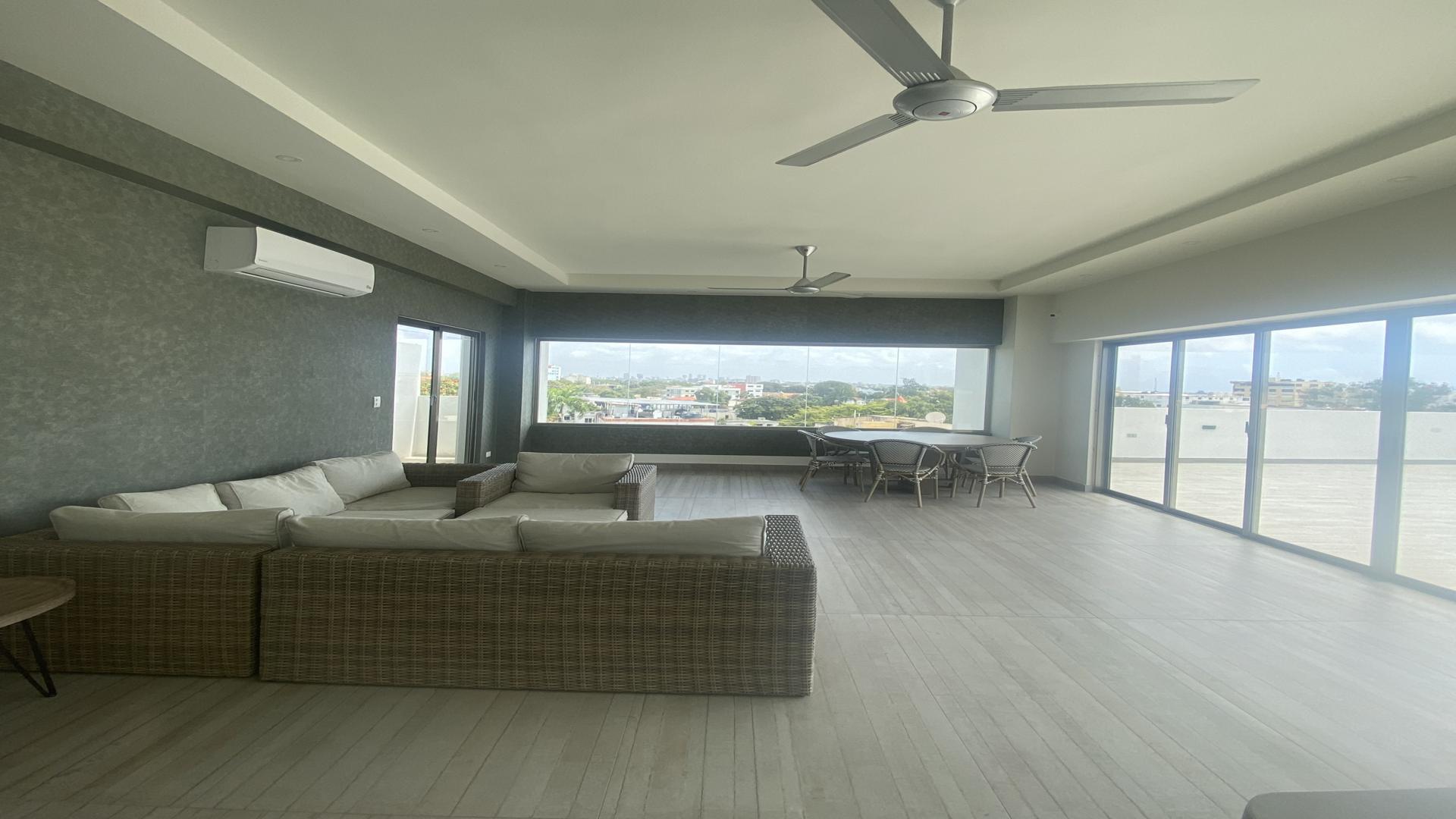 penthouses - Alquiler de Penthouse con línea blanca en Gazcue 9