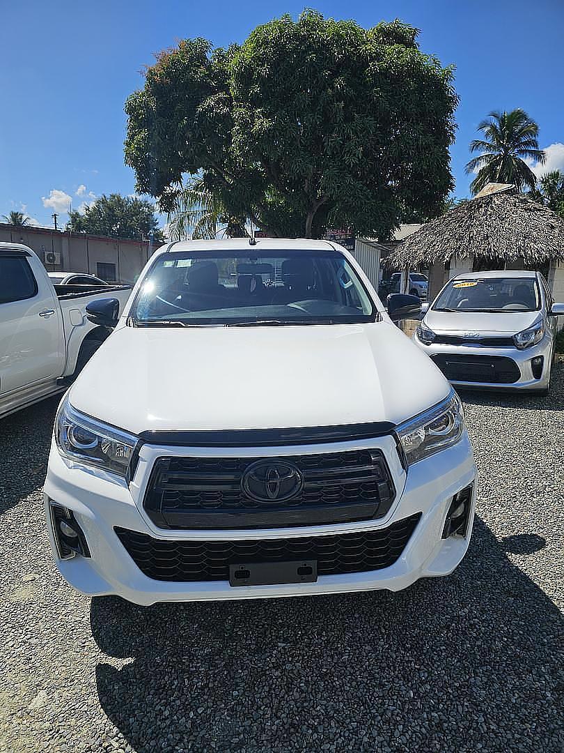 jeepetas y camionetas - Toyota Hilux 2020 automática 4×4 4