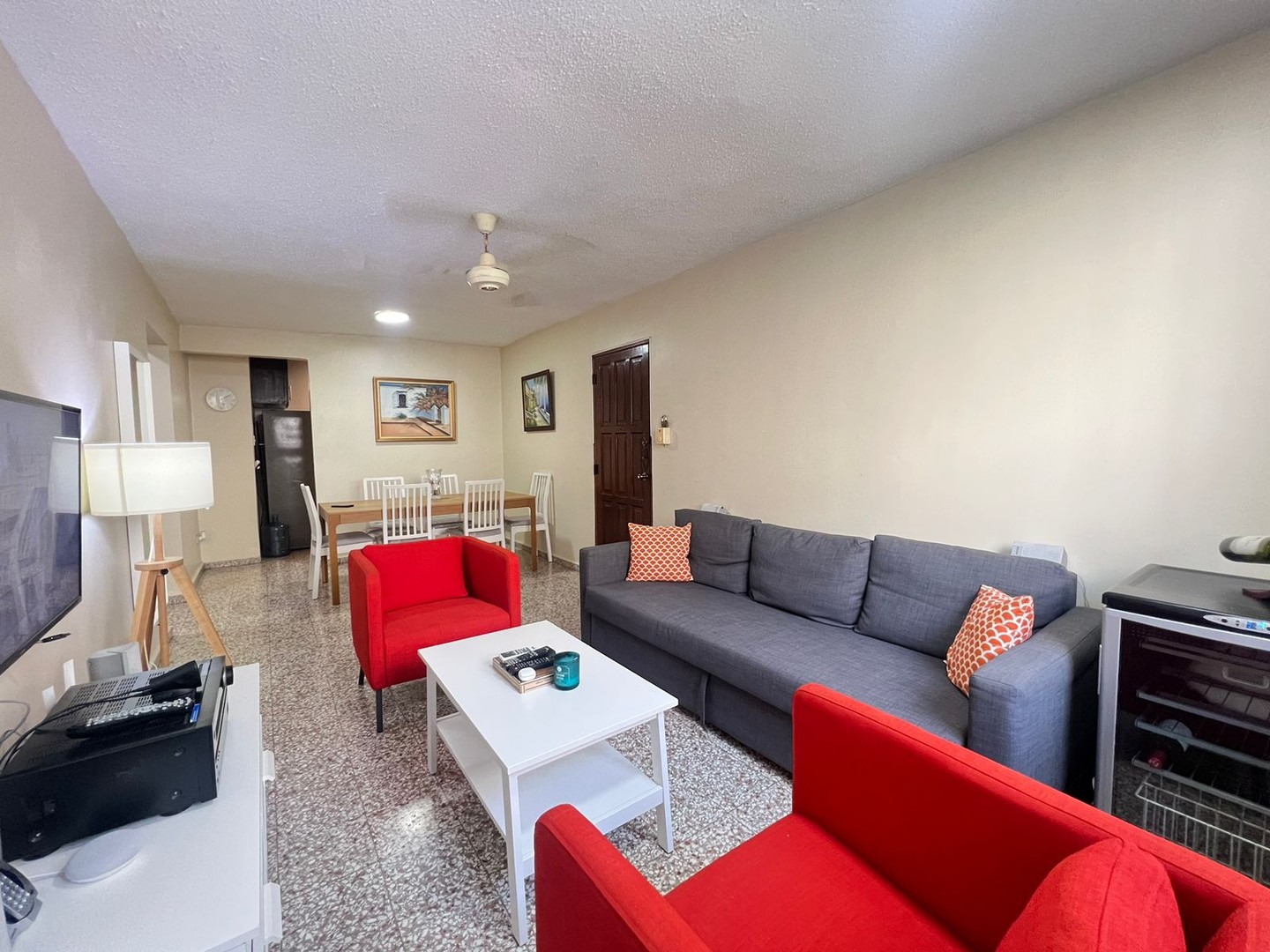 apartamentos - Acogedor céntrico apto Amueblado en los Cacicazgo, Av. Enriquillo 📍
 0