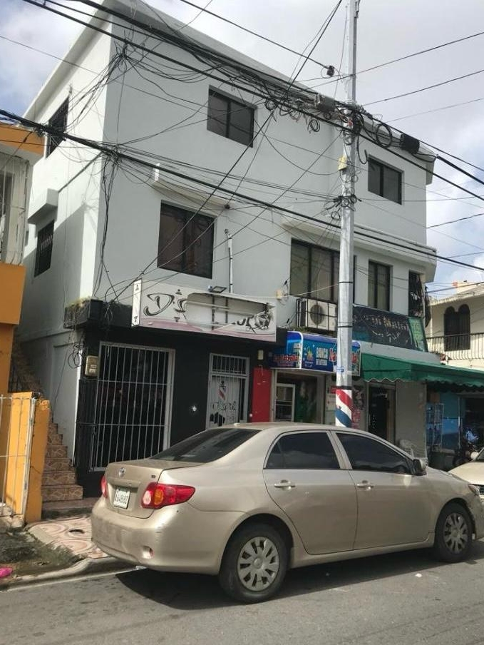 oficinas y locales comerciales - SE VENDE EDIFICIO EN ALMA ROSA 2