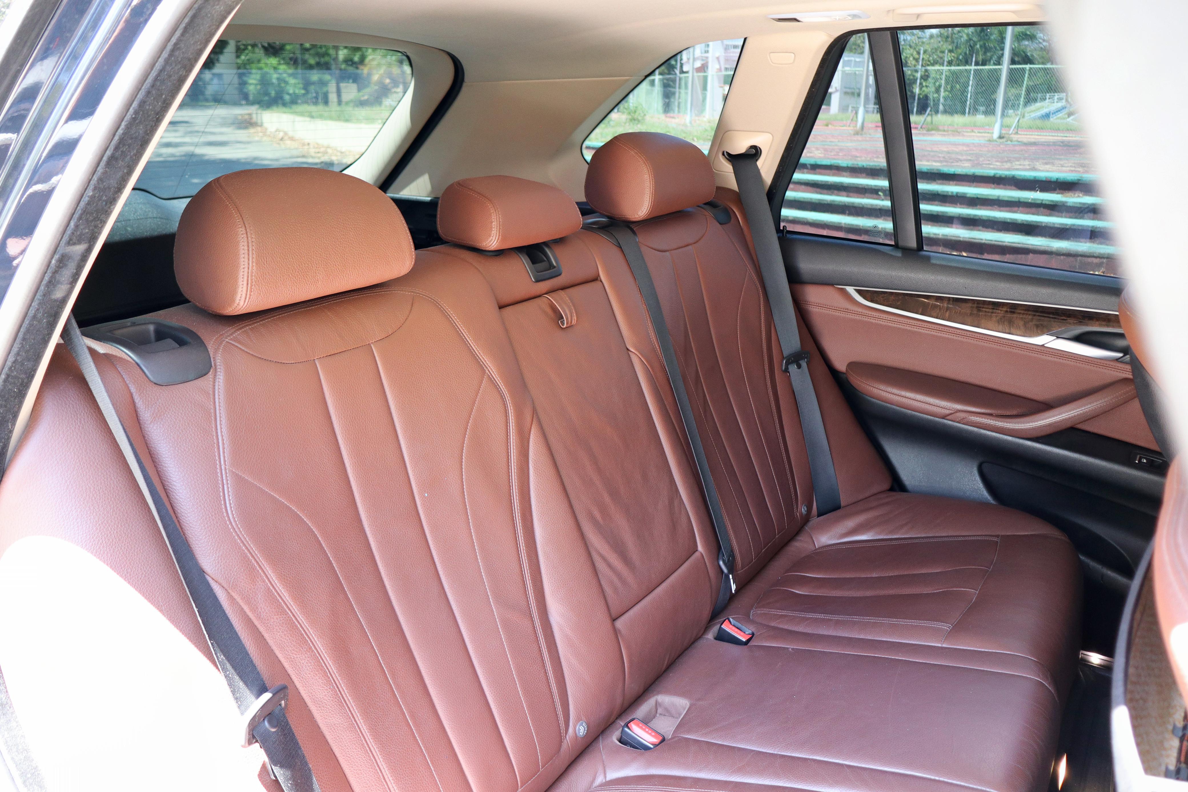 jeepetas y camionetas - Montate en esta impecable BMW X5 2016 excelente condiciones  8