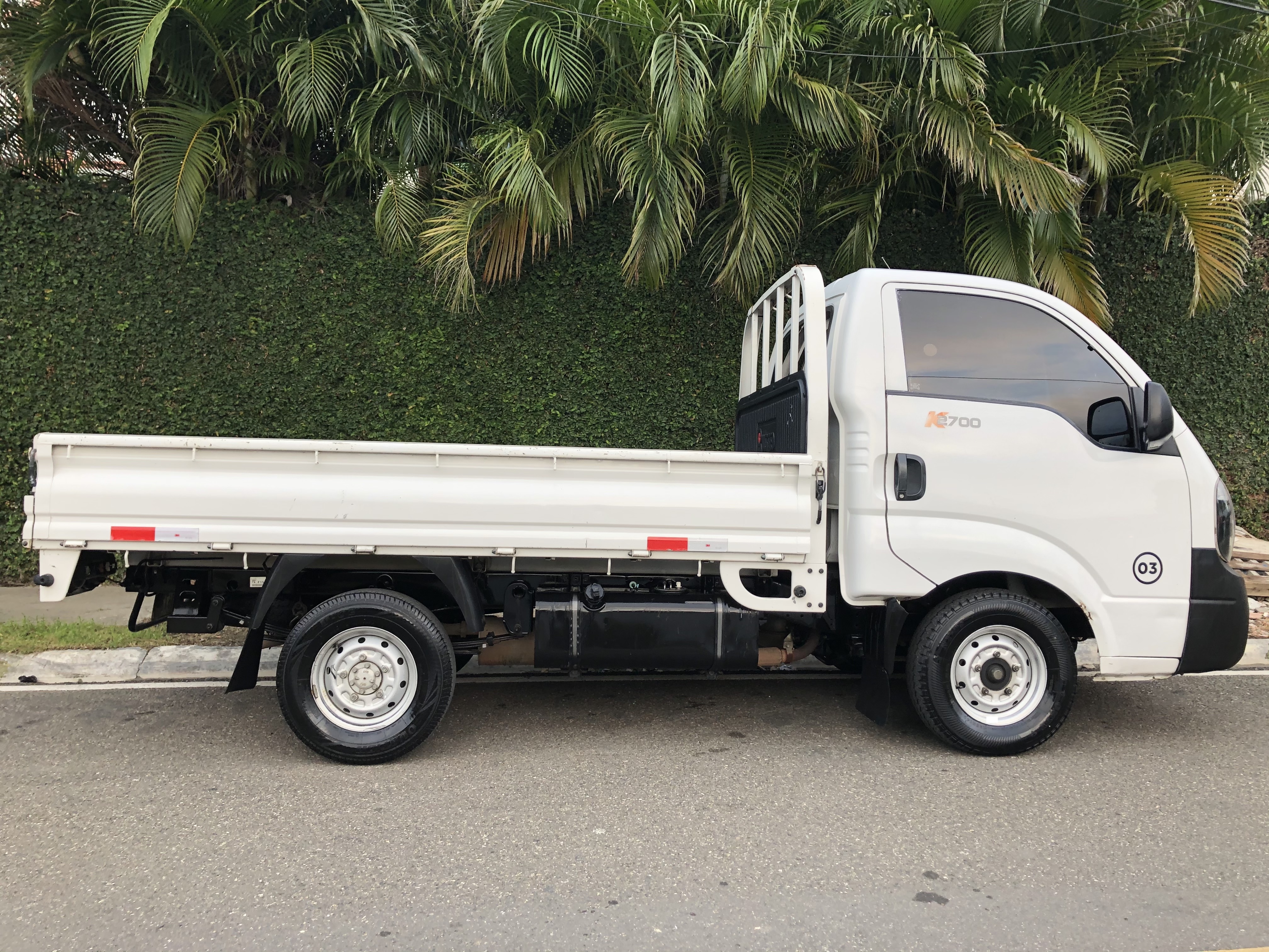 camiones y vehiculos pesados - Se vende Camion Kia K2700 (SANTIAGO) año 2017