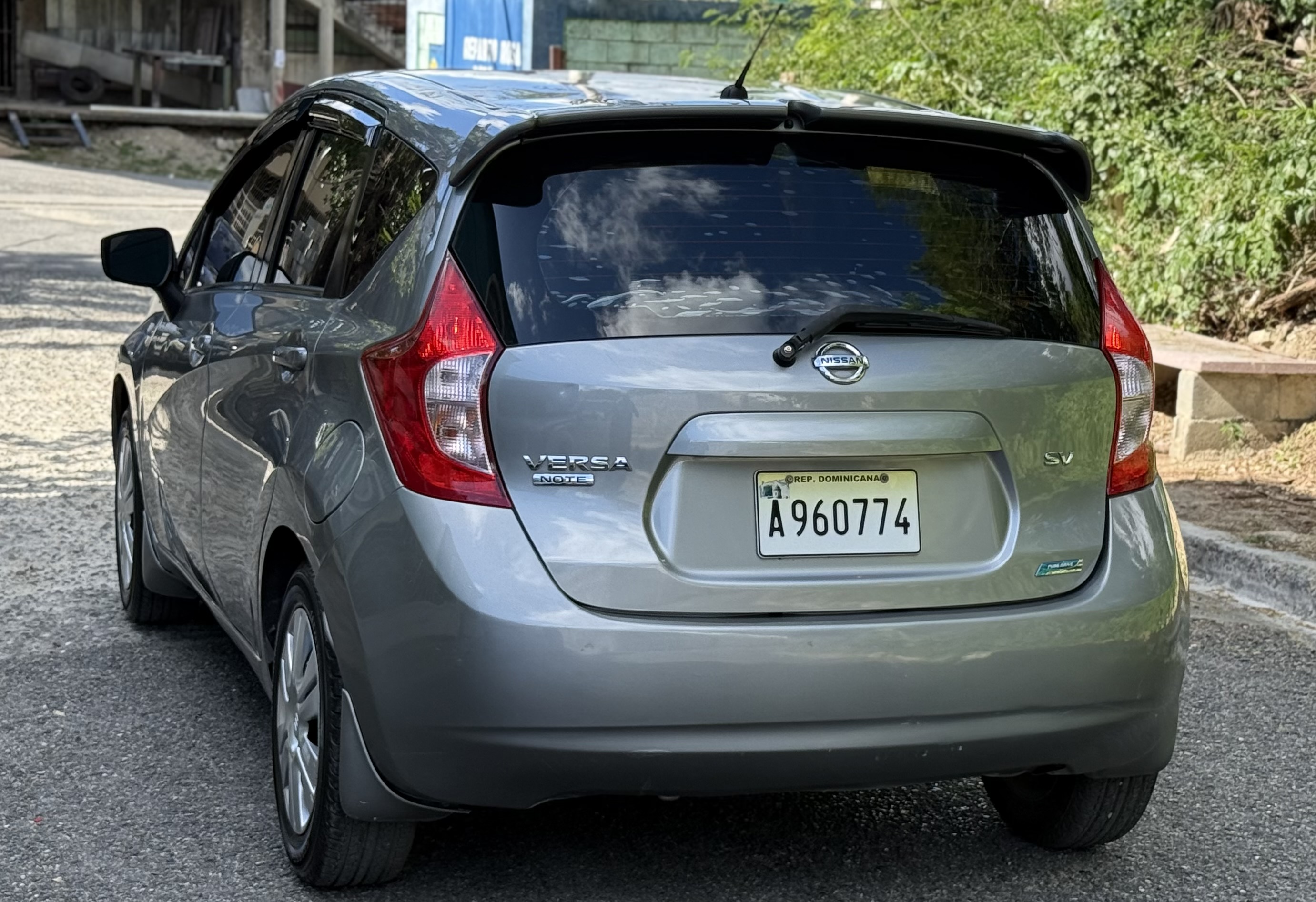 carros - Nissan Versa Note Americano 2015  1