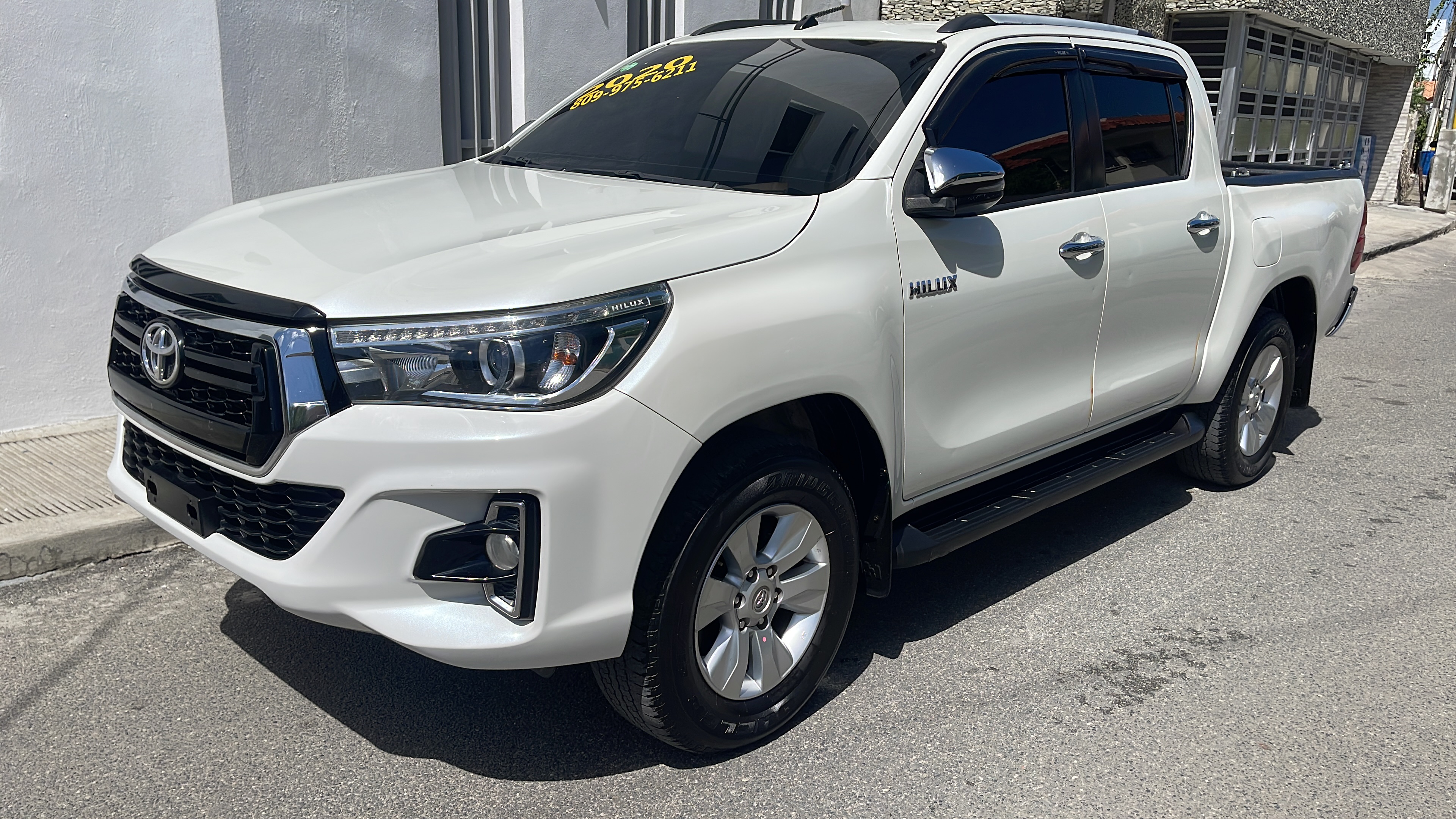 jeepetas y camionetas - Toyota hilux full 2020 4