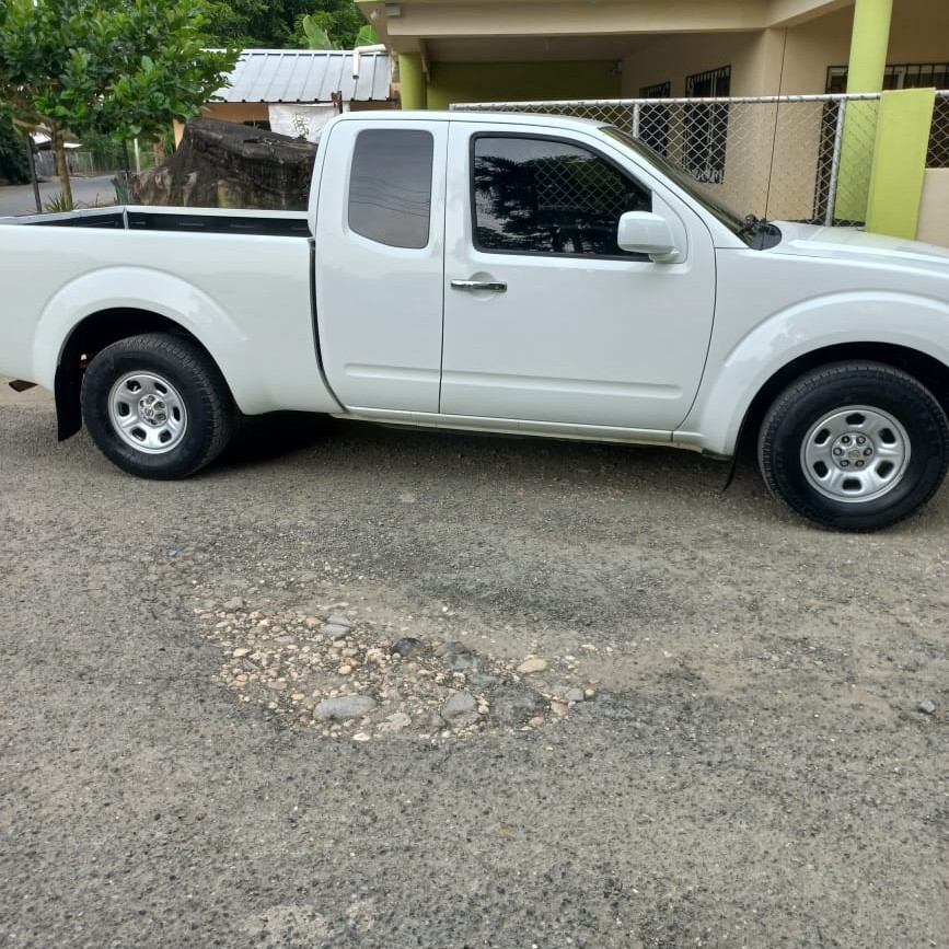 jeepetas y camionetas - Nissan frontier 2014